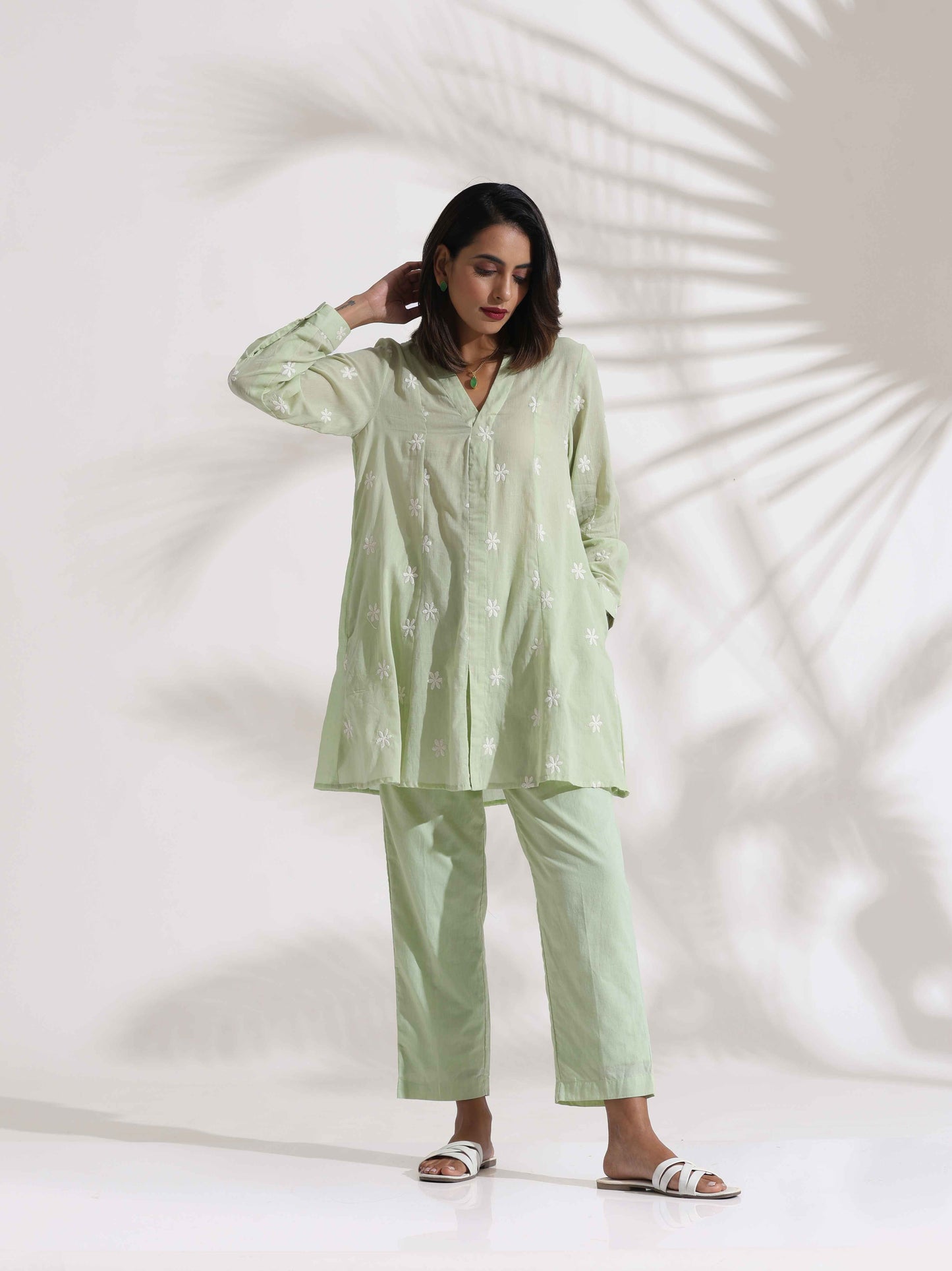 trueBrowns Green Cotton Floral Embroidered Co-ord Set - Swadesiicart