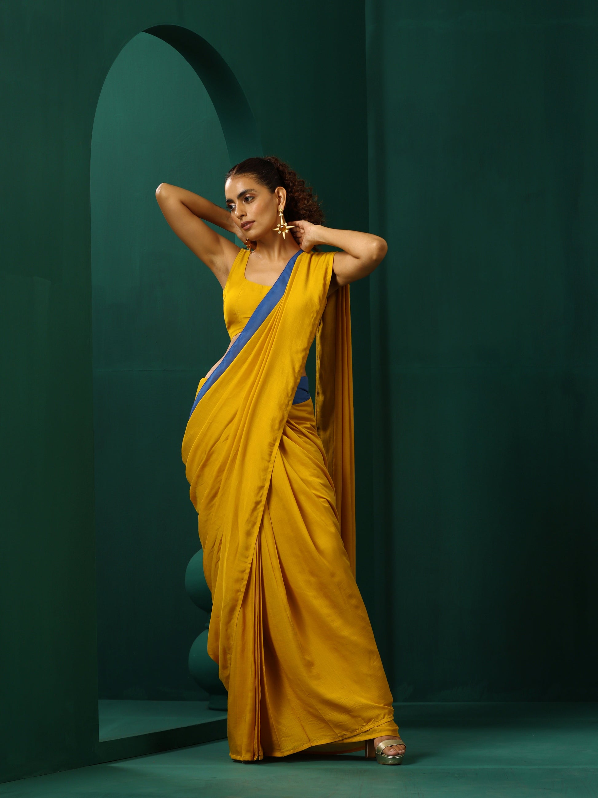 trueBrowns Mustard Muslin Silk Ready to Wear Saree | Swadesiicart