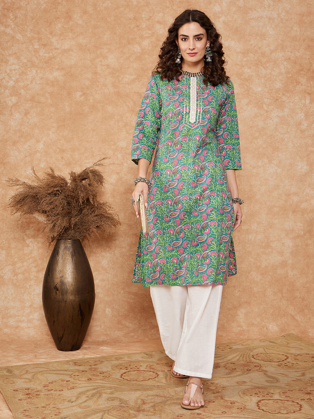 InWeave Women's Sea Green Pink Lace Gota Work Straight Kurta - Swadesiicart