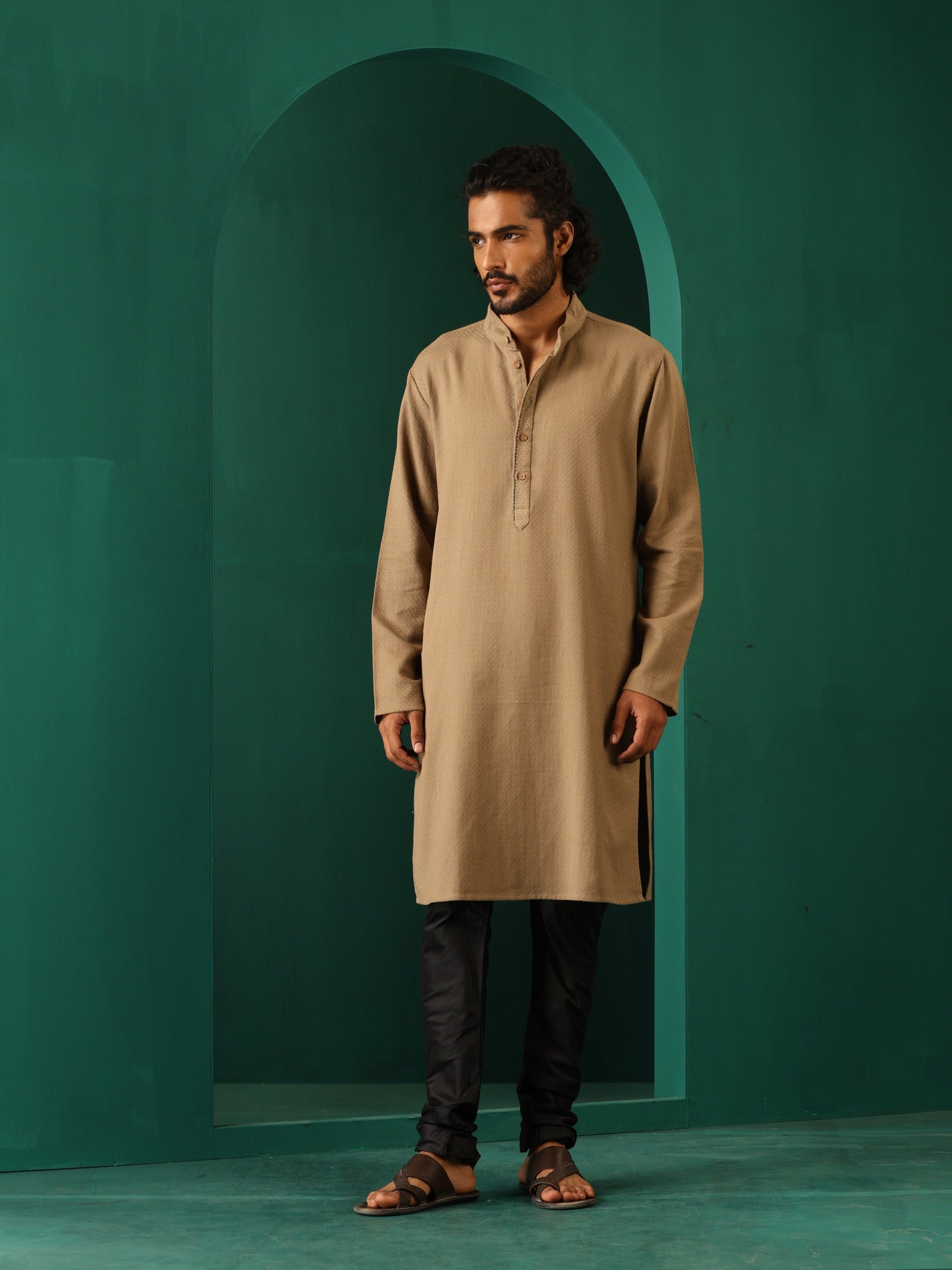 trueBrowns Men's Beige Dobby Textured Kurta | Swadesiicart