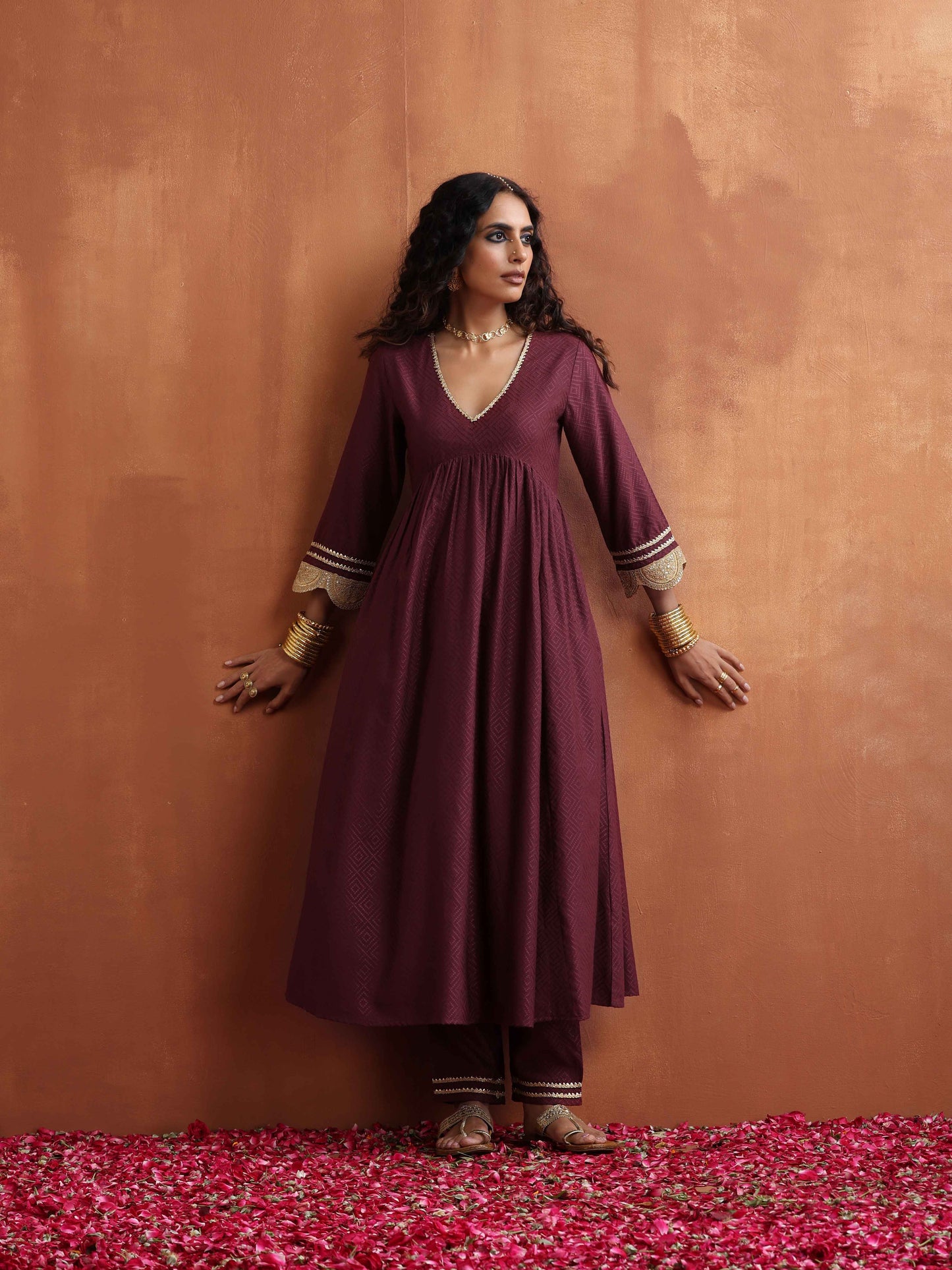 trueBrowns Maroon Flared Anarkali Kurta Set | Swadesiicart