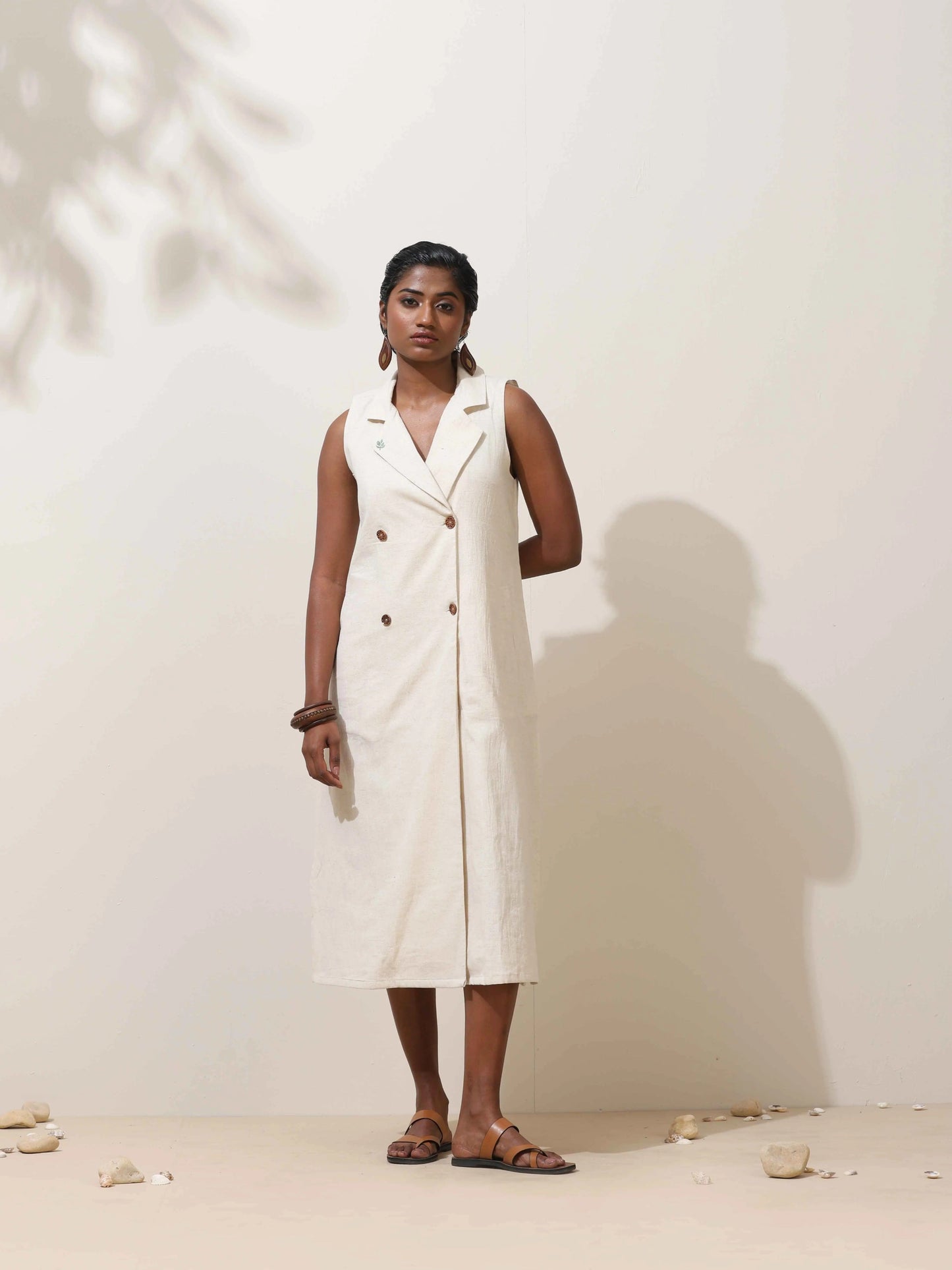 trueBrowns Off-White Cotton Linen Dress | Swadesiicart