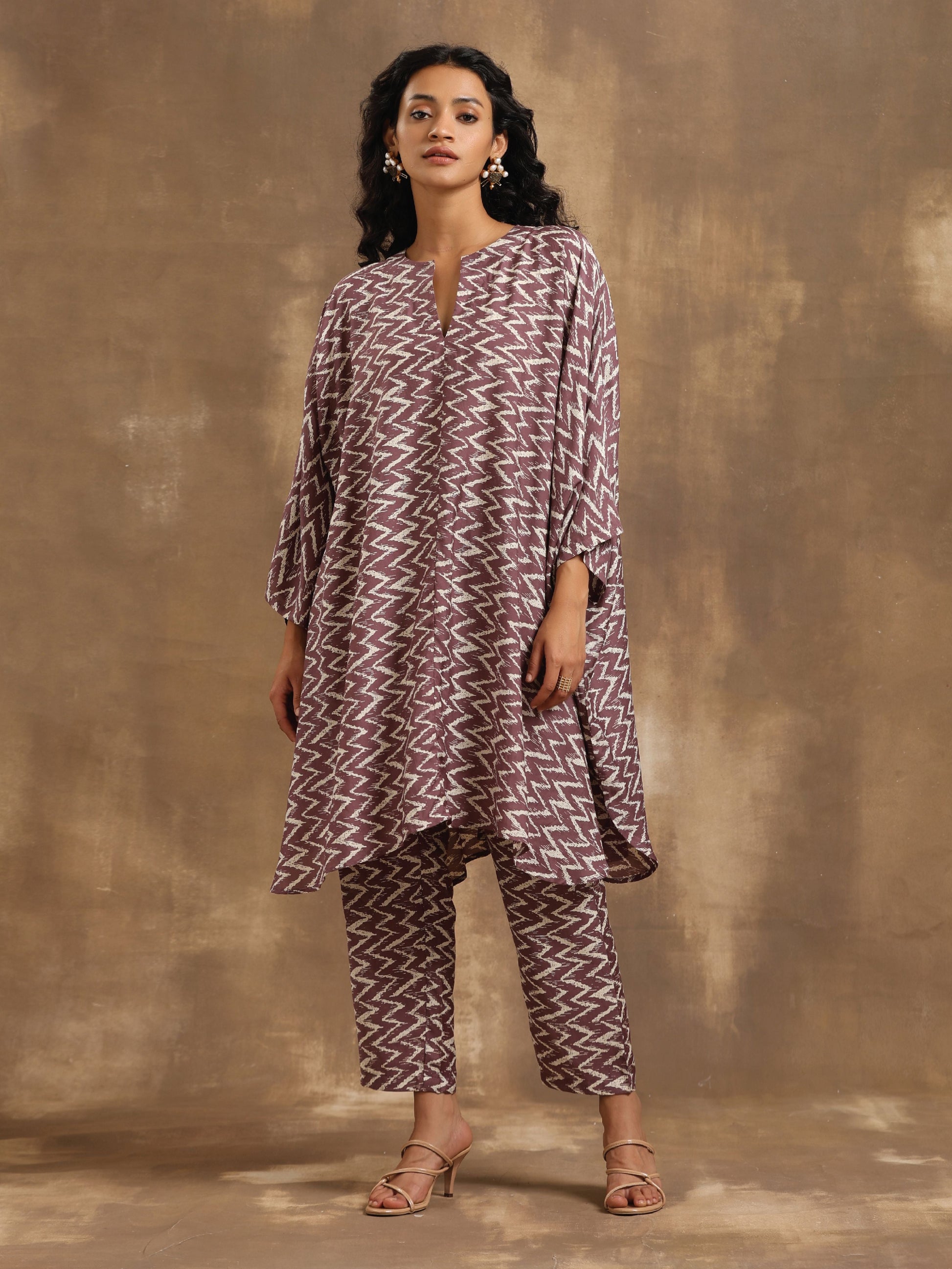 trueBrowns Dark Mauve Zig Zag Printed Silk Kaftan Co-Ord Set - Swadesiicart