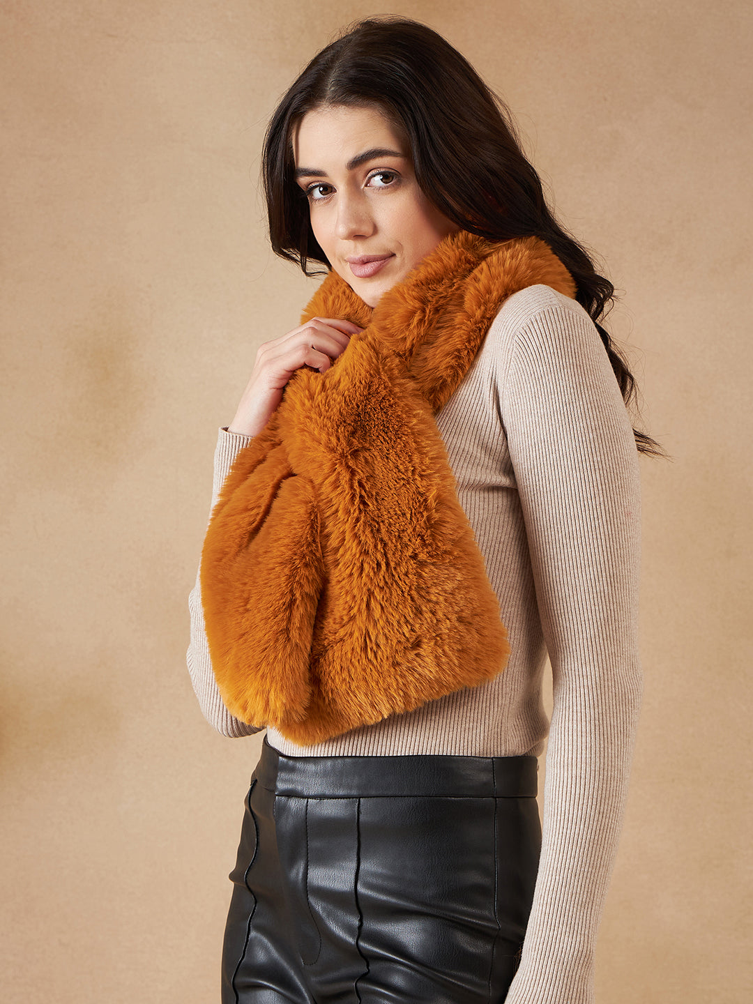 InWeave Women's Carrot Orange Faux Fur Neck Warmer - Swadesiicart