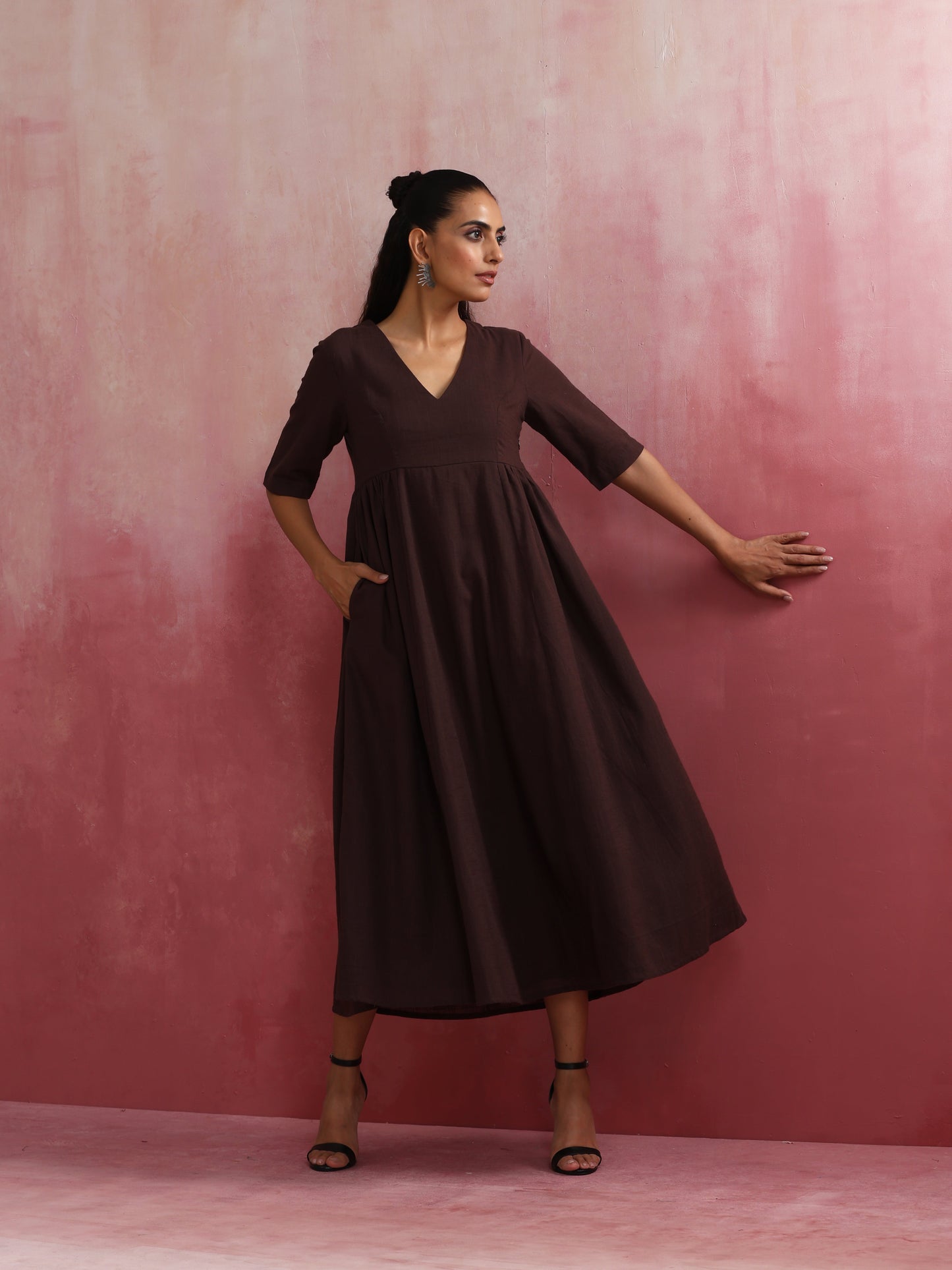 trueBrowns Cola Cotton Dobby Dress | Swadesiicart
