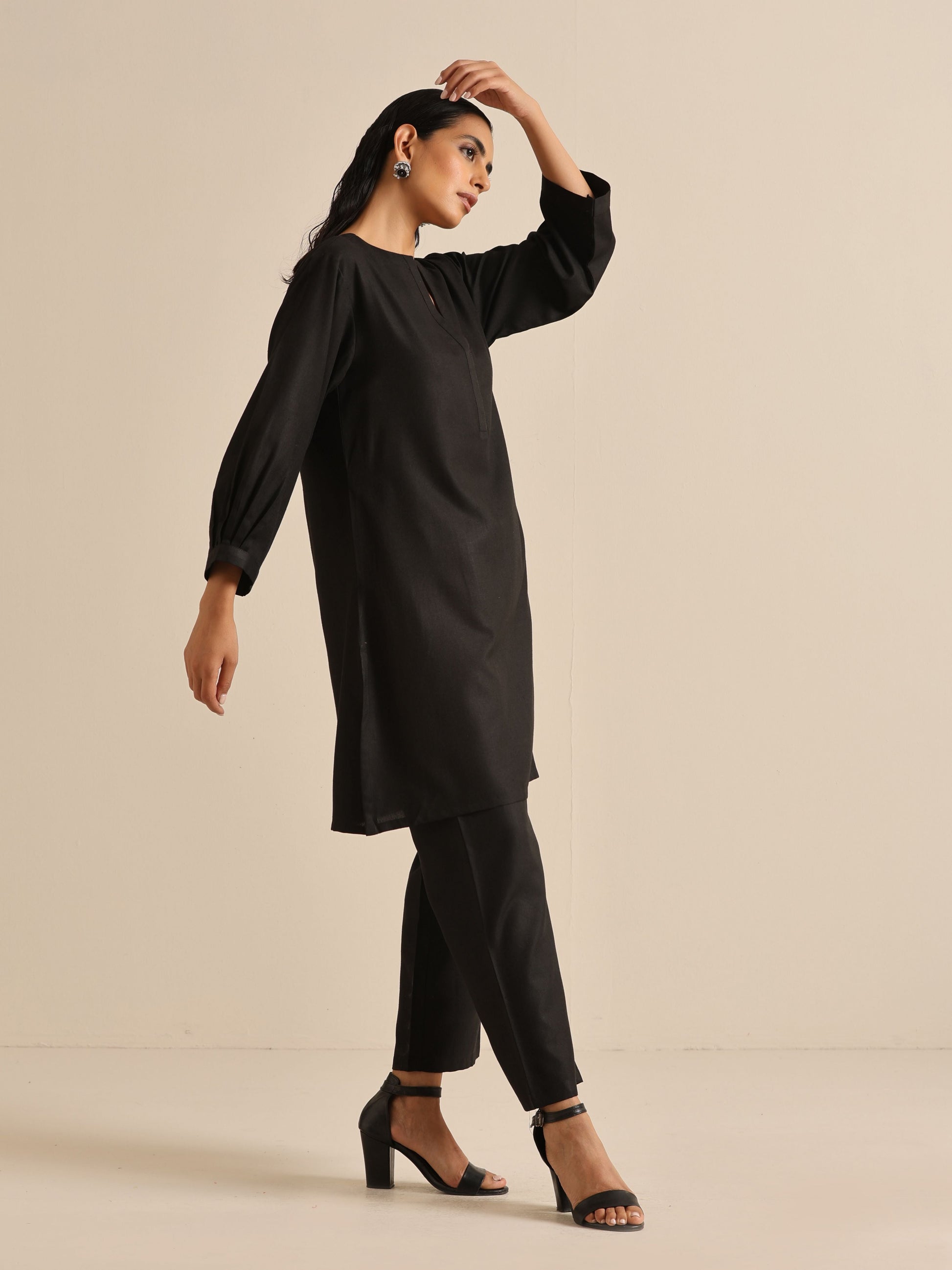 trueBrowns Black Slub Relaxed Placket Co-Ord Set - Swadesiicart