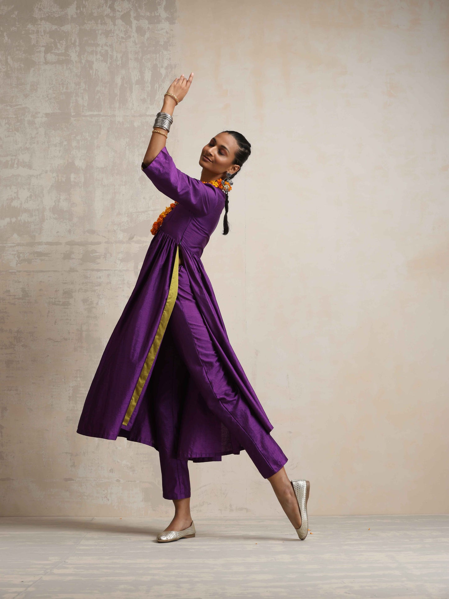 trueBrowns Purple Silk Anarkali Flared Kurta Set | Swadesiicart