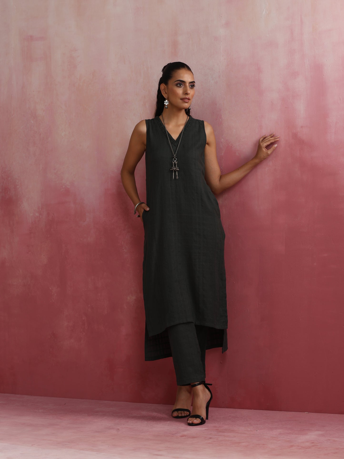 trueBrowns Dark Olive Green Cotton Dobby Kurta Set | Swadesiicart
