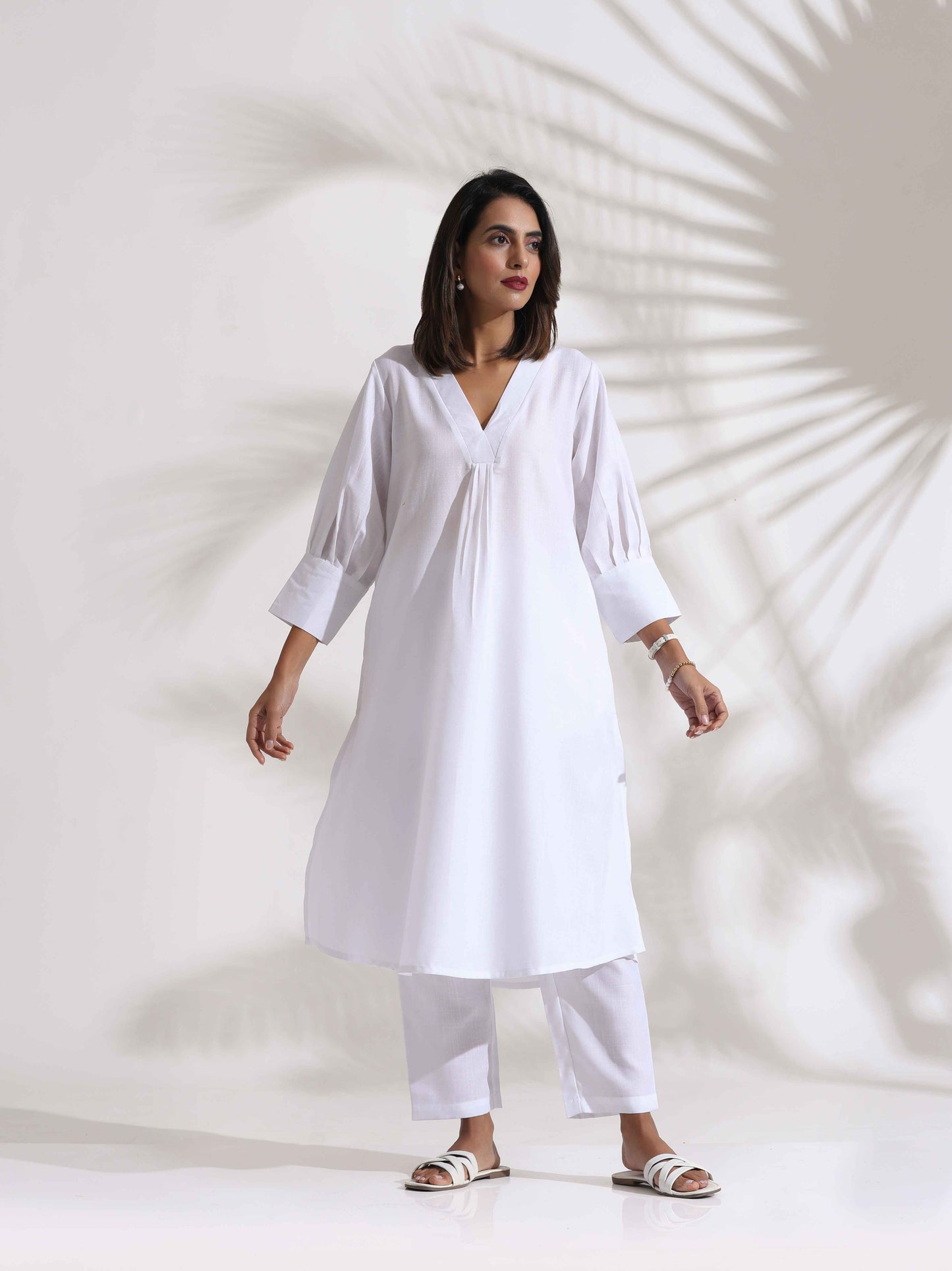 trueBrowns White Slub Kurta Set | Swadesiicart