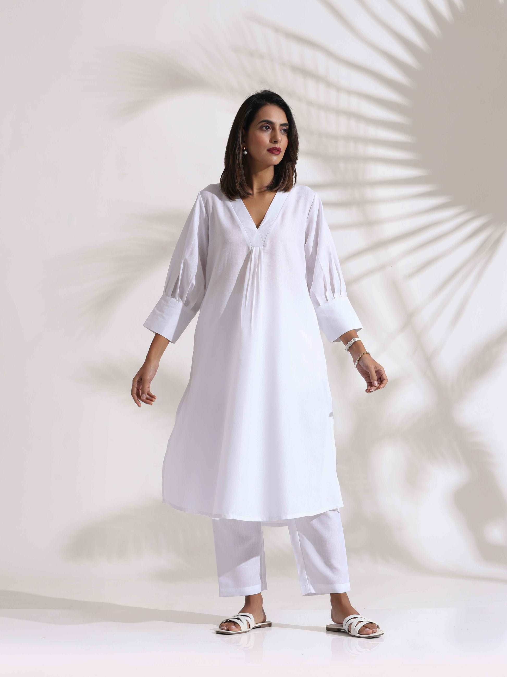 trueBrowns White Slub Kurta Set | Swadesiicart