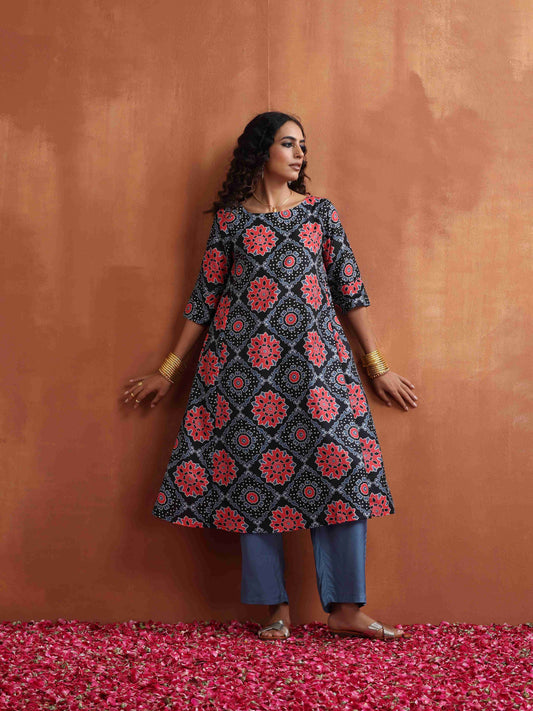 trueBrowns Black Ajrak Print A-line Kurta Set | Swadesiicart