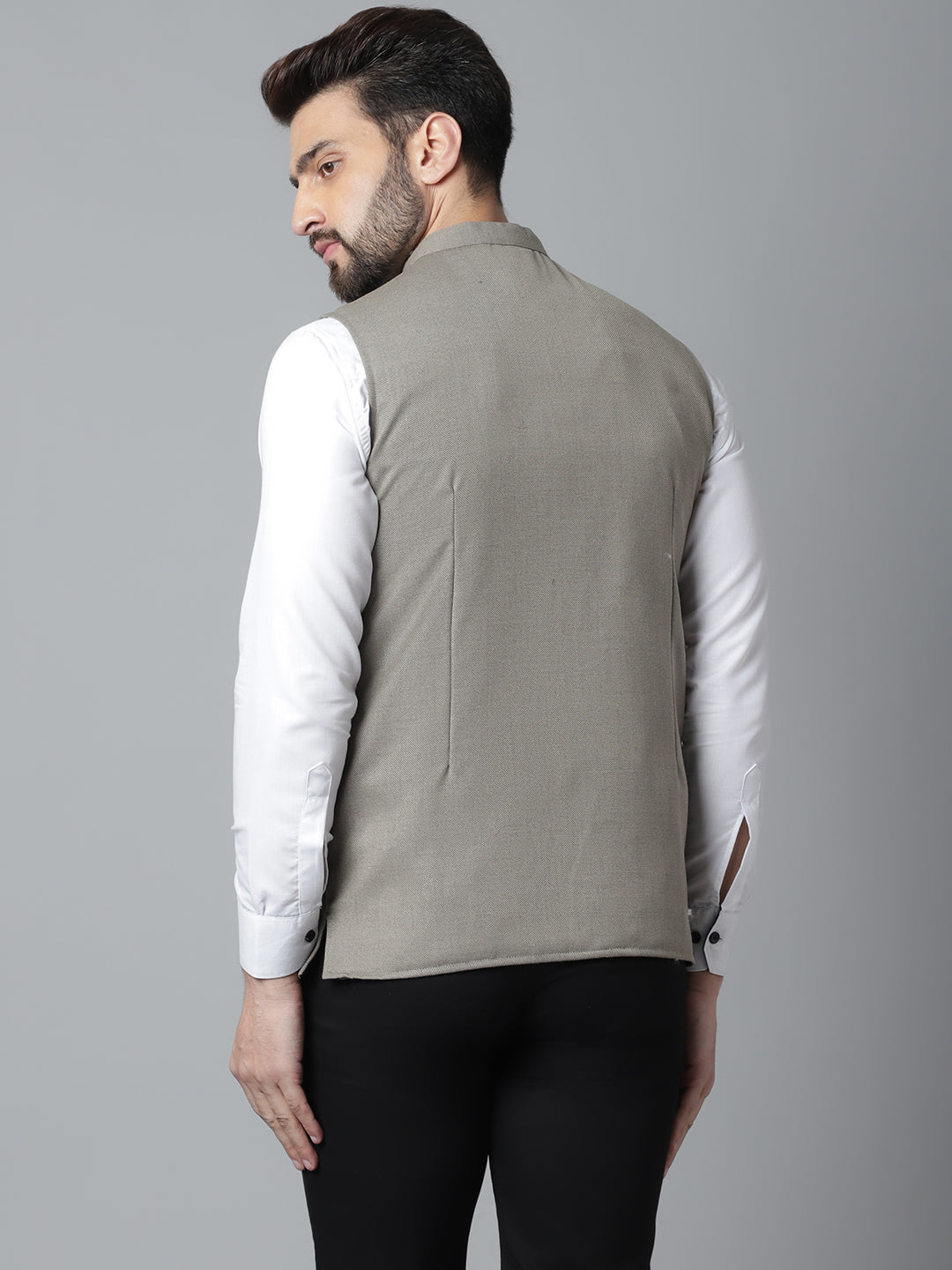 Even Apparels Men's Cream Nehru Jacket With Welt Pockets | Swadesiicart