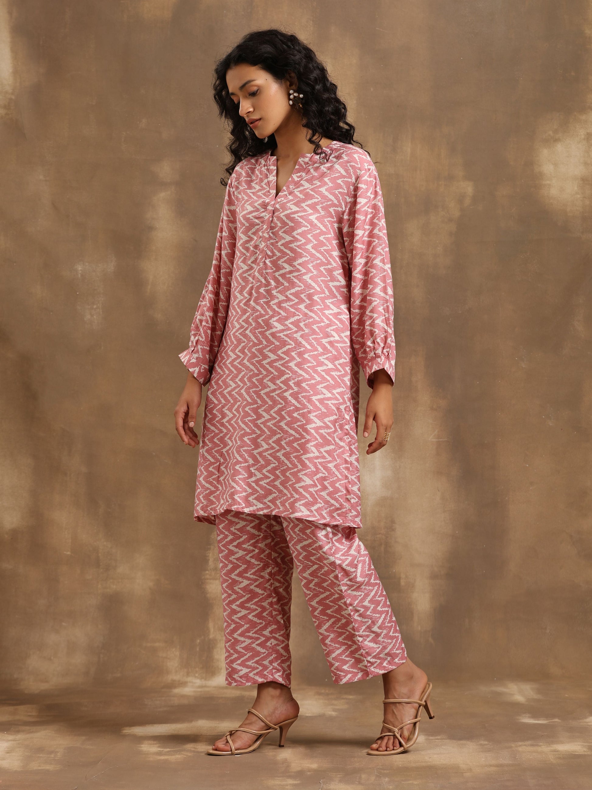 trueBrowns Light Mauve Zig-Zag Printed Silk Co-Ord Set - Swadesiicart