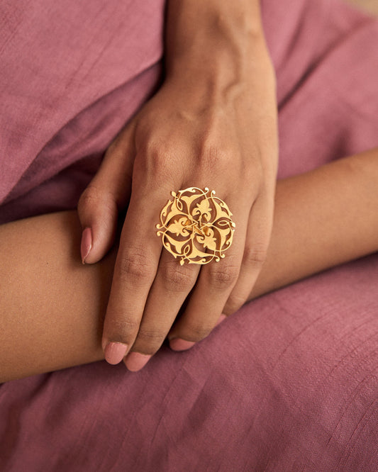 trueBrowns Gold-Polished Circle Ring | Swadesiicart