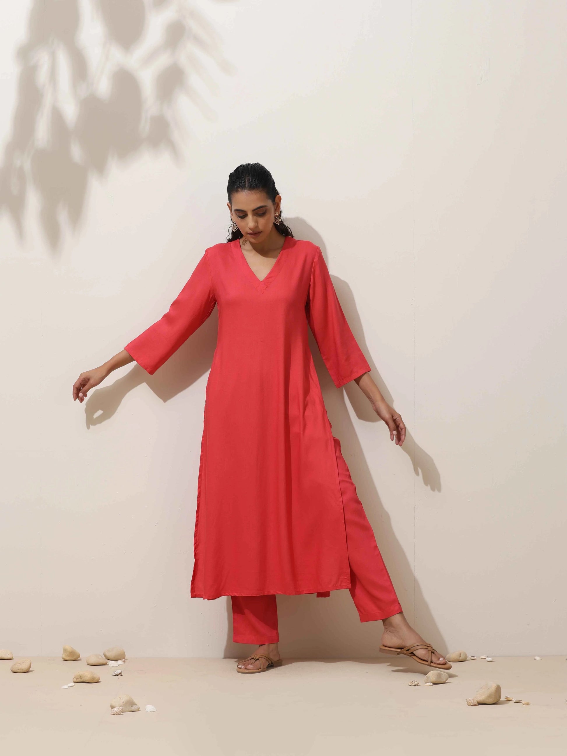 trueBrowns Coral Viscose Solid Kurta Pant Set | Swadesiicart