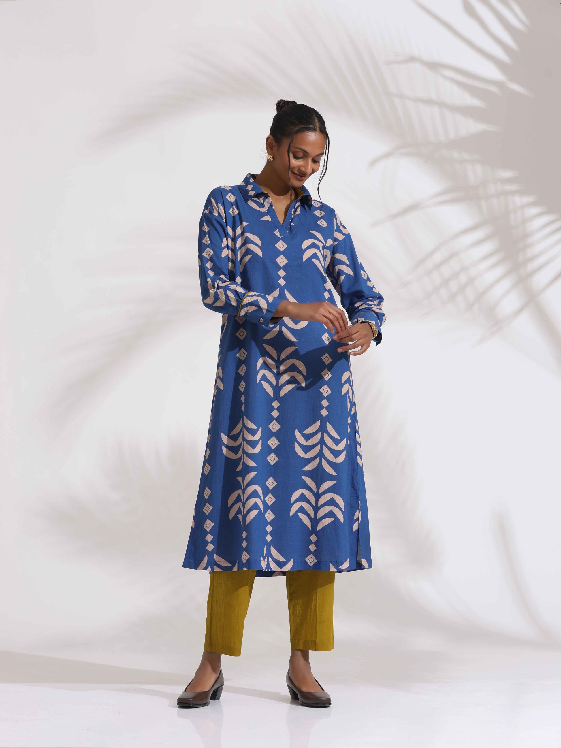 trueBrowns Blue Cotton Stripe Print Kurta Set | Swadesiicart