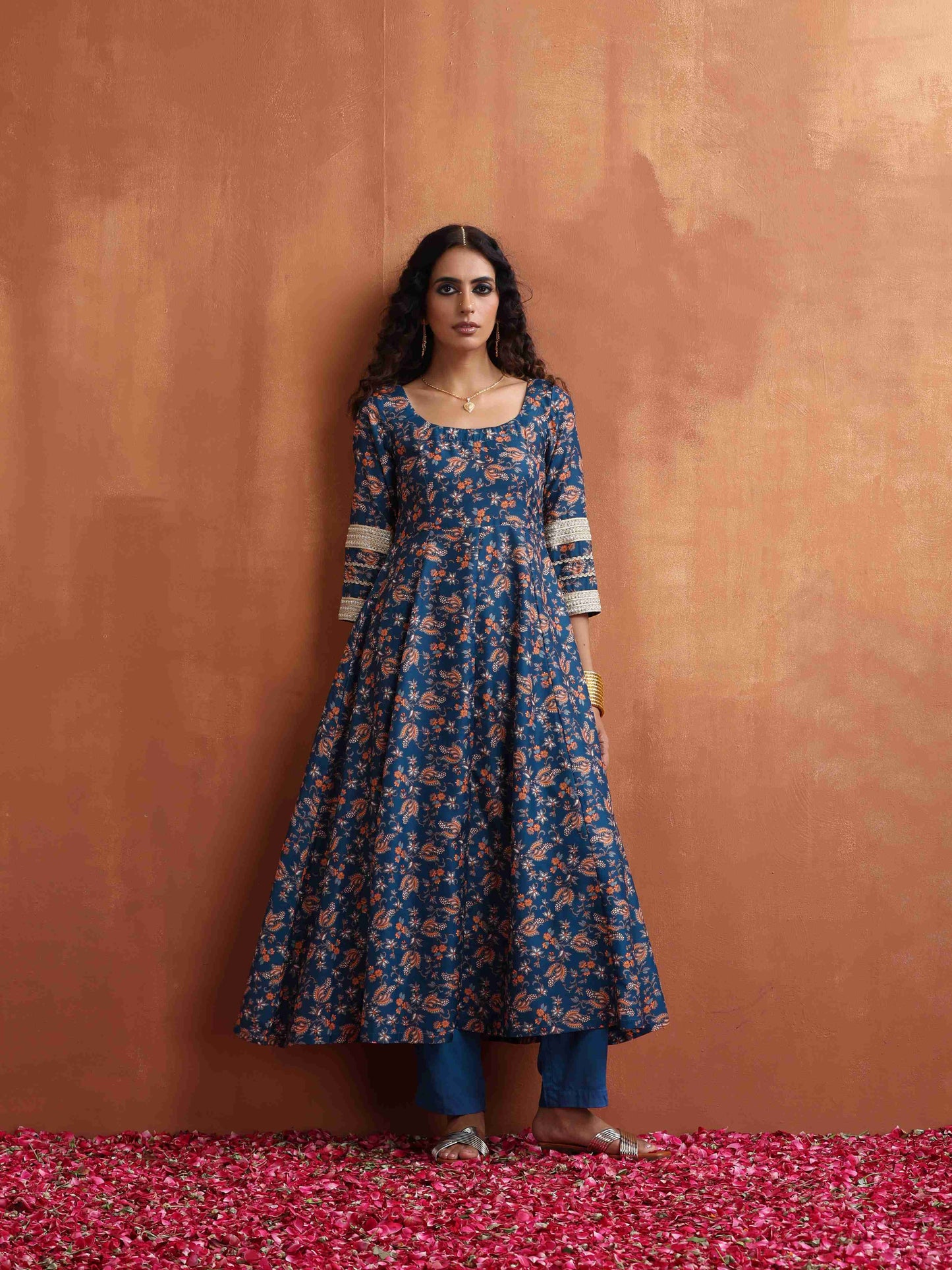 trueBrowns Blue Print Flared Anarakali Kurta Set | Swadesiicart