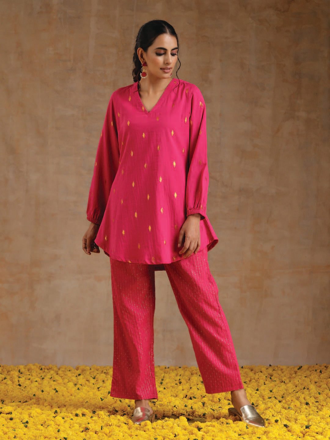 trueBrowns Pink Gold Cotton Short Co-Ord Set - Swadesiicart