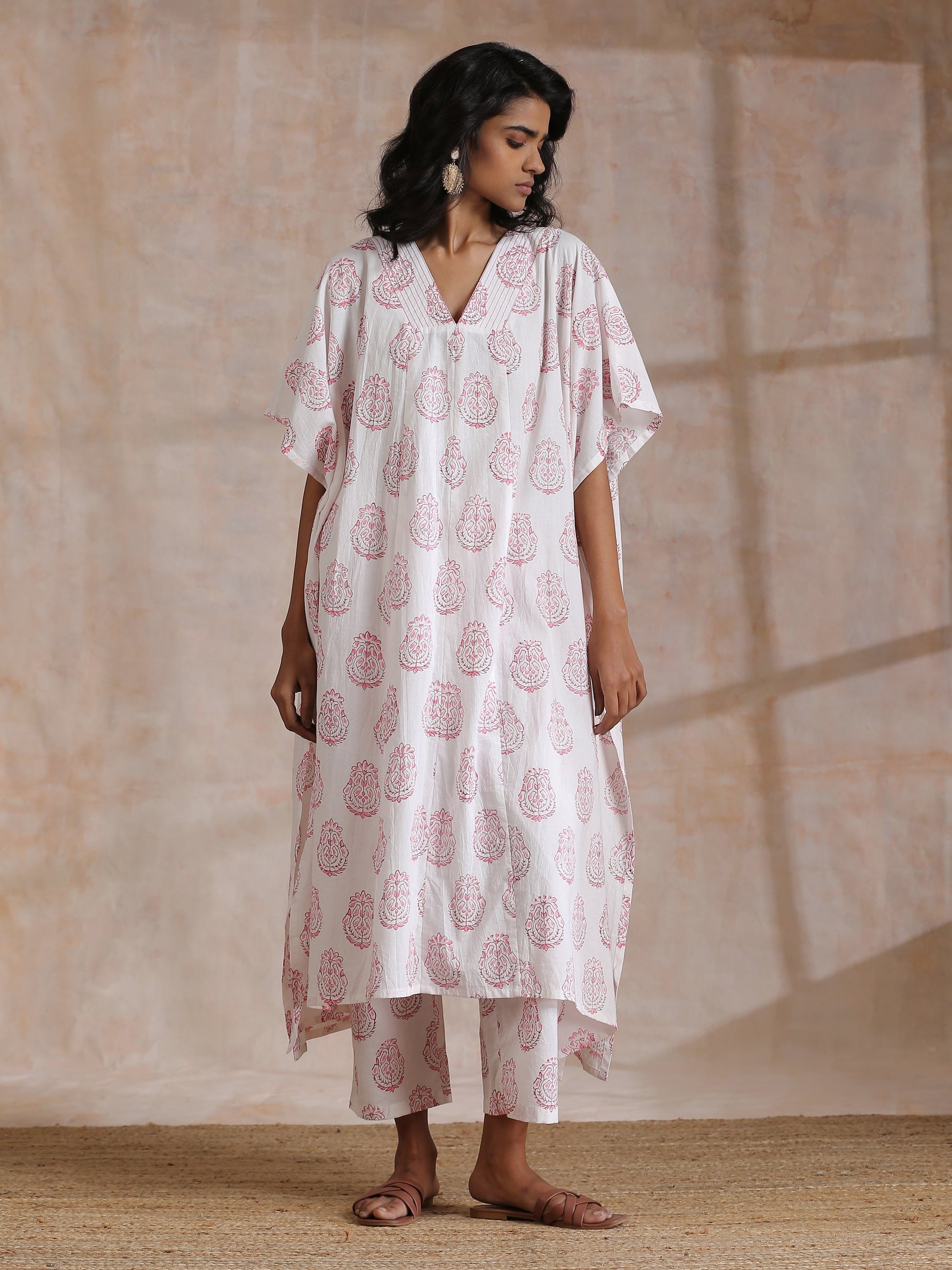 trueBrowns Pink Big Buta On White Print Cotton Panel Kaftan Kurta Pant Set | Swadesiicart