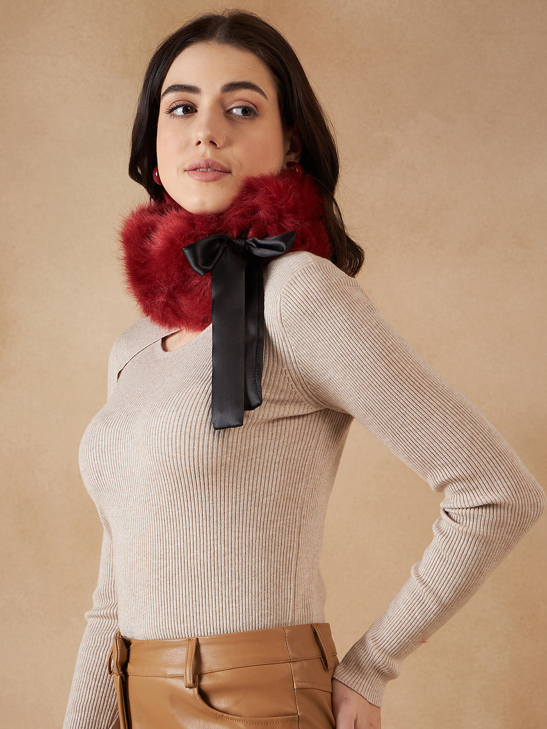 InWeave Women's Bright Rust Fur Neckpiece - Swadesiicart