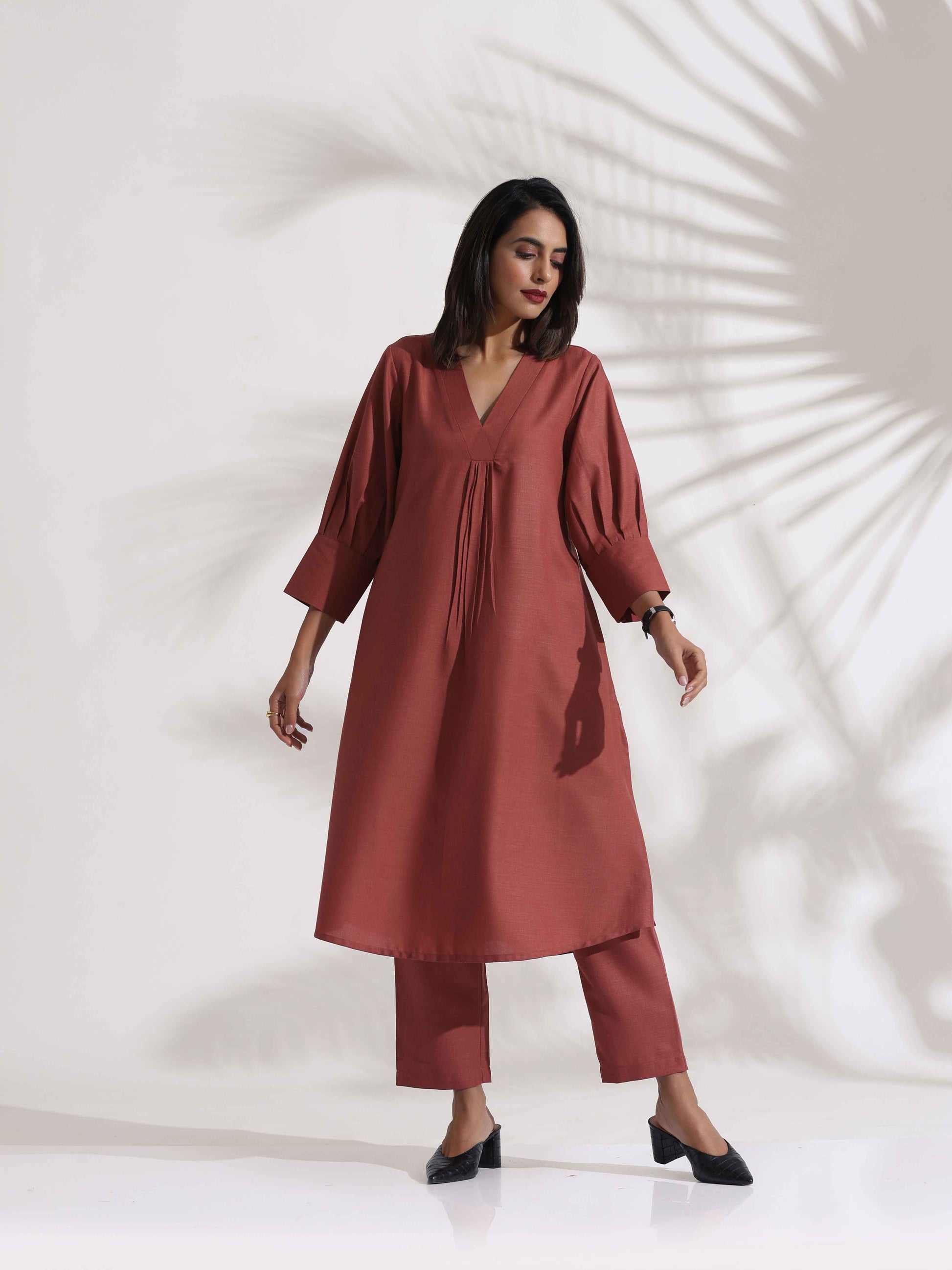 trueBrowns Pink Slub Kurta Set | Swadesiicart