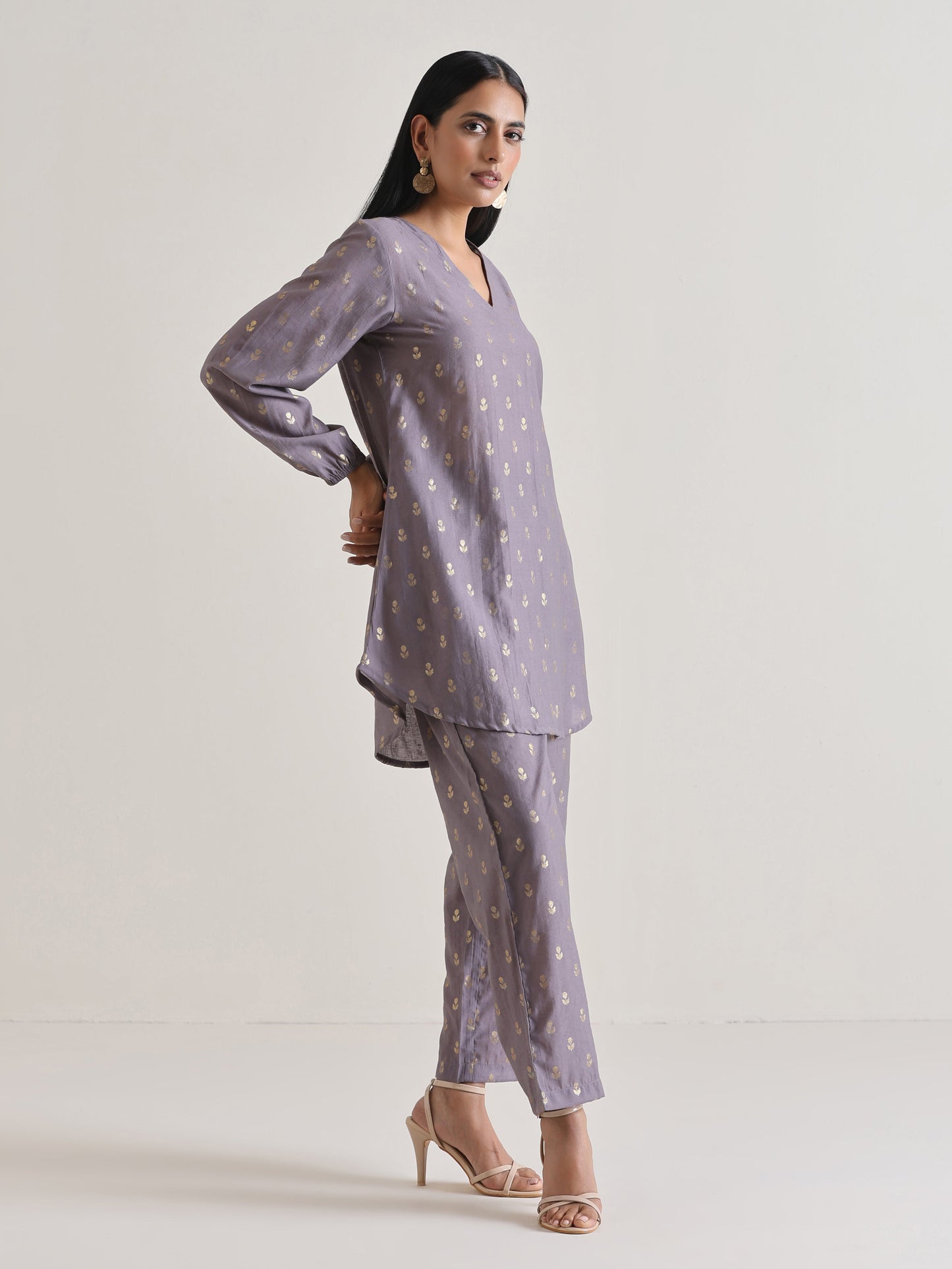 trueBrowns Plum Grey Foil Short Co-Ord Set - Swadesiicart