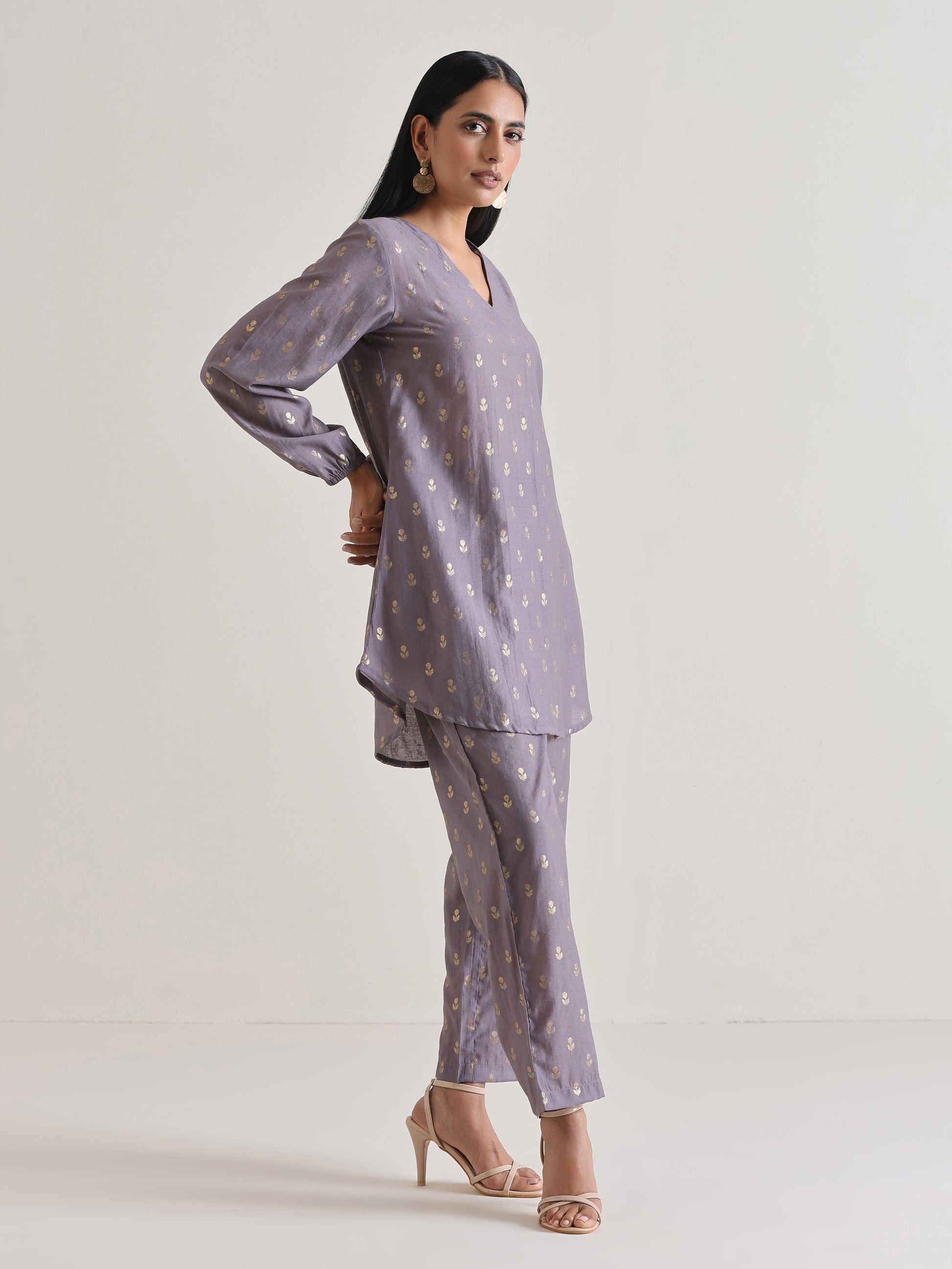trueBrowns Plum Grey Foil Short Co-Ord Set - Swadesiicart