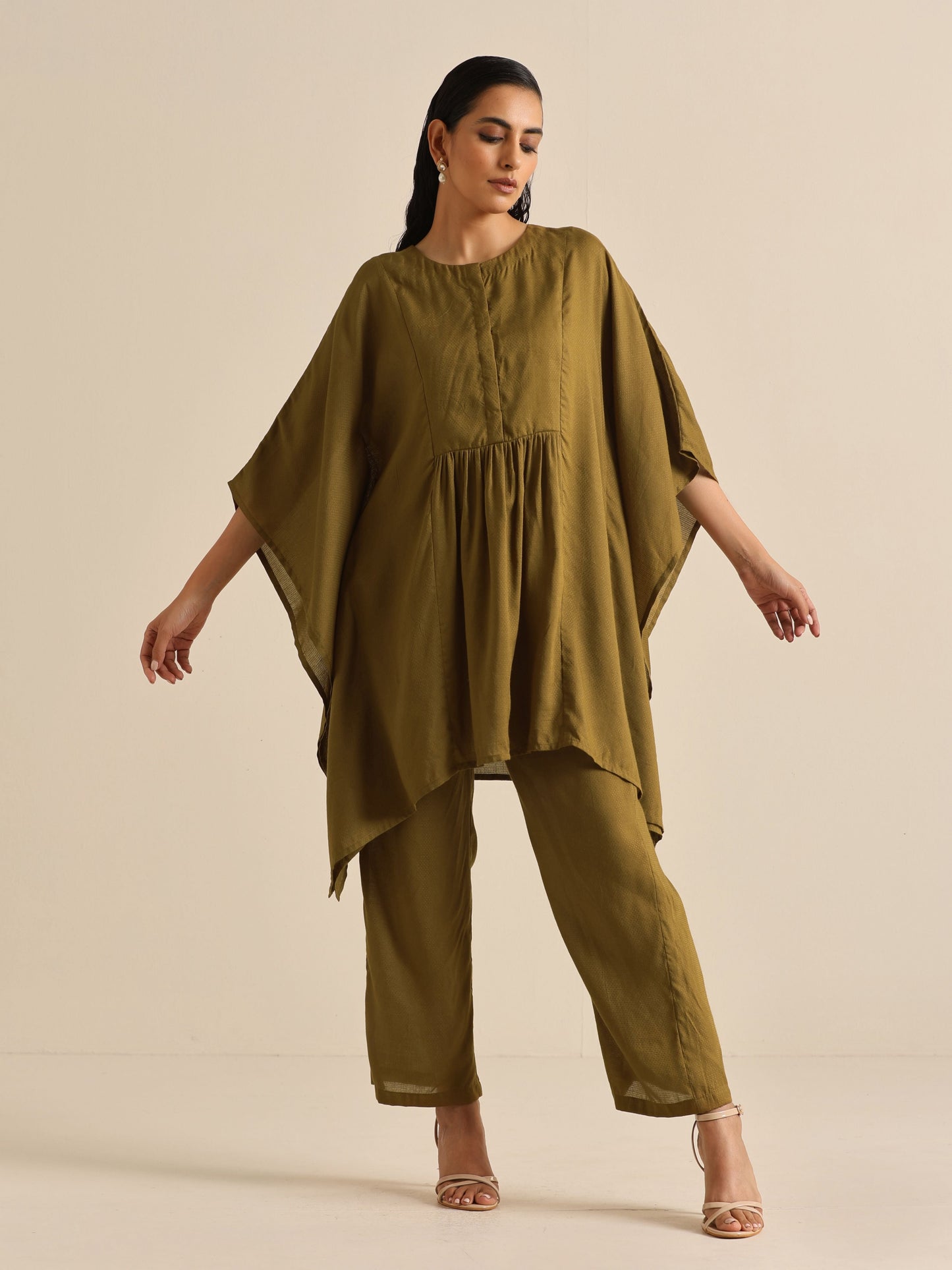 trueBrowns Olive Green Texture Doddy Kaftan Gathered Co-Ord Set - Swadesiicart