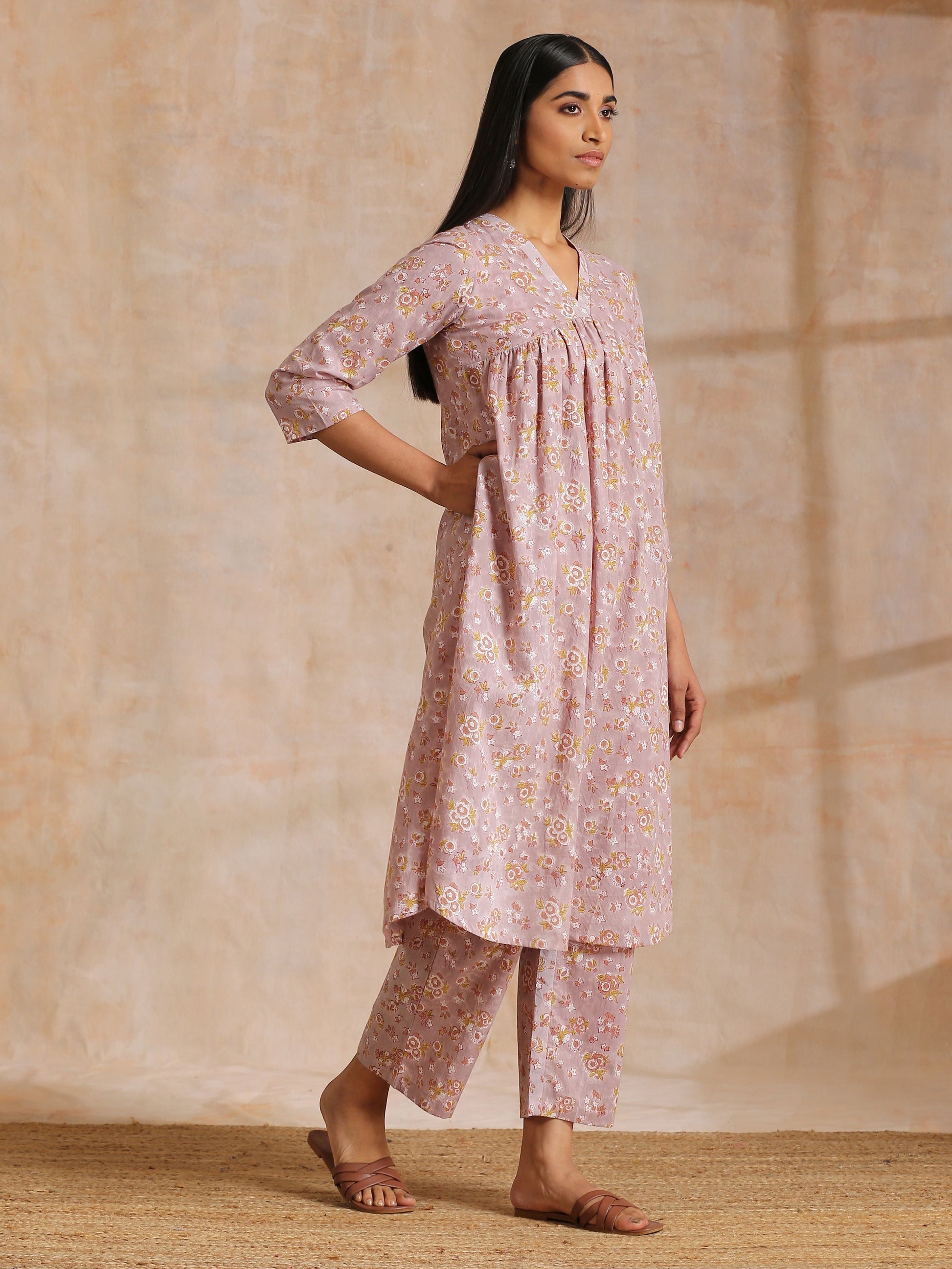 trueBrowns Grey Overall Floral Block Print Cotton Flared Slit Kurta Pant Set | Swadesiicart