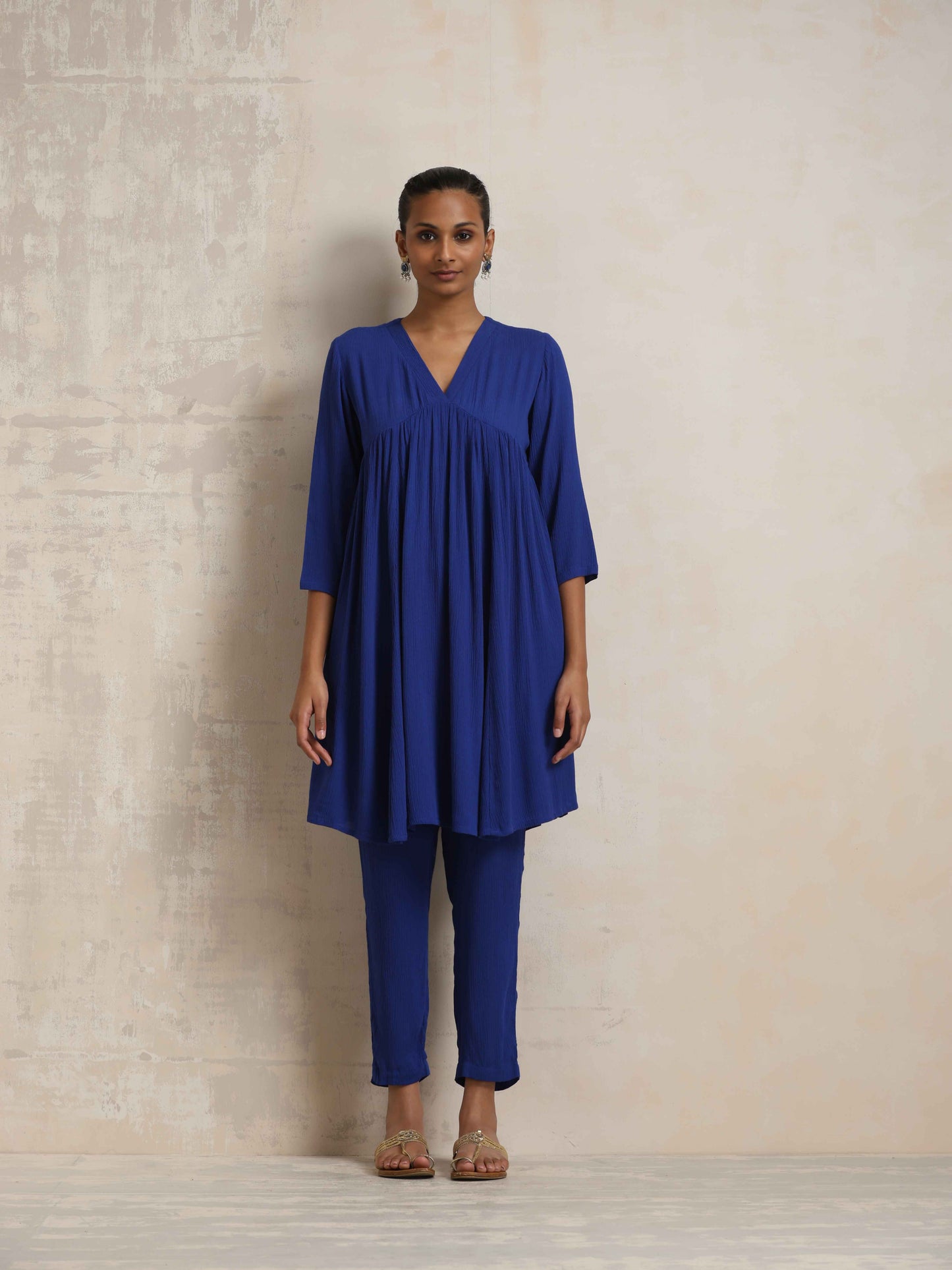 trueBrowns Blue Crinkle Flared Kurta Co-ord Set - Swadesiicart