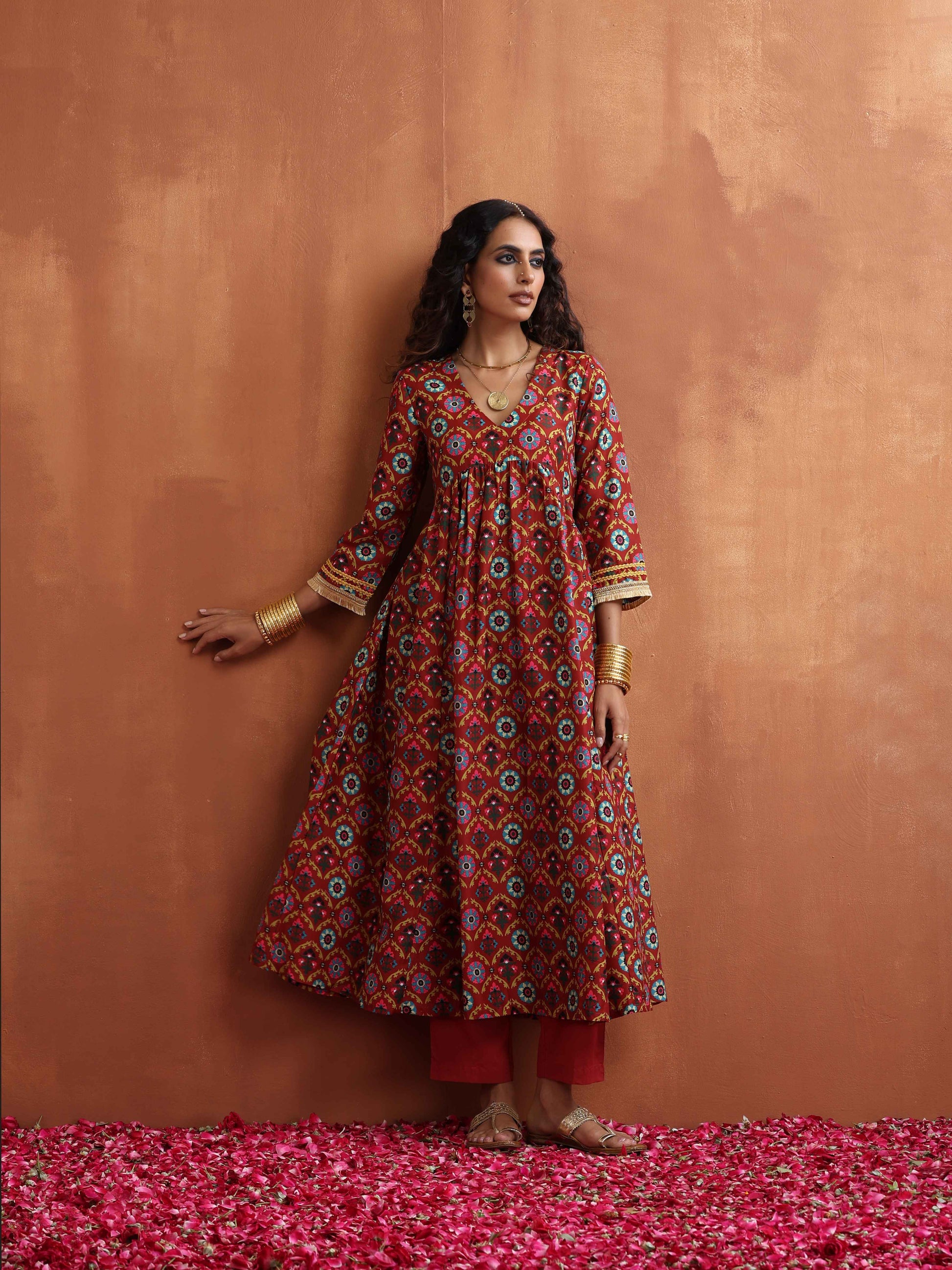trueBrowns Maroon Flared Anarkali Kurta Set | Swadesiicart
