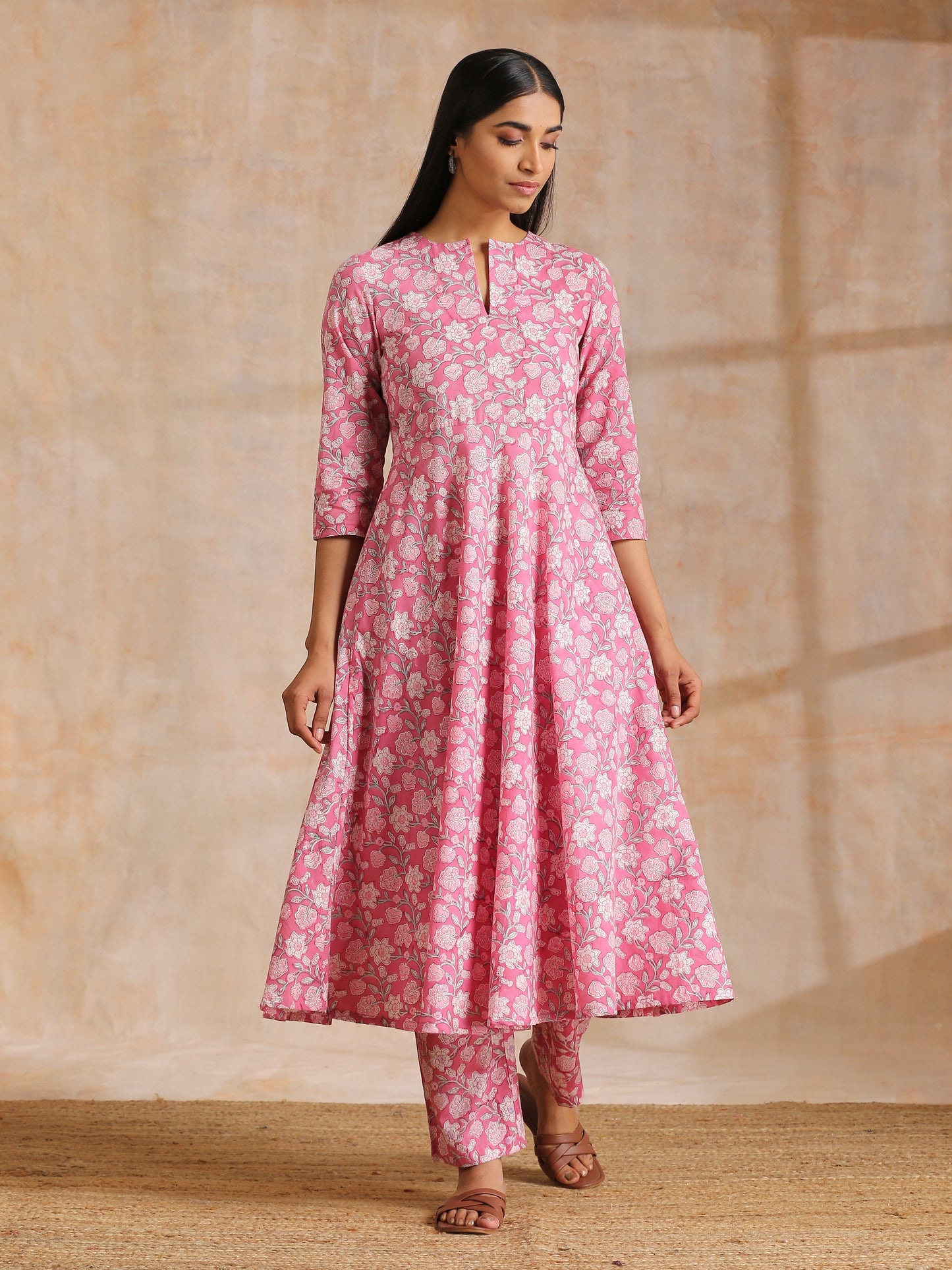 trueBrowns Pink Overall Floral Block Print Cotton Flared Kurta Pant Set | Swadesiicart