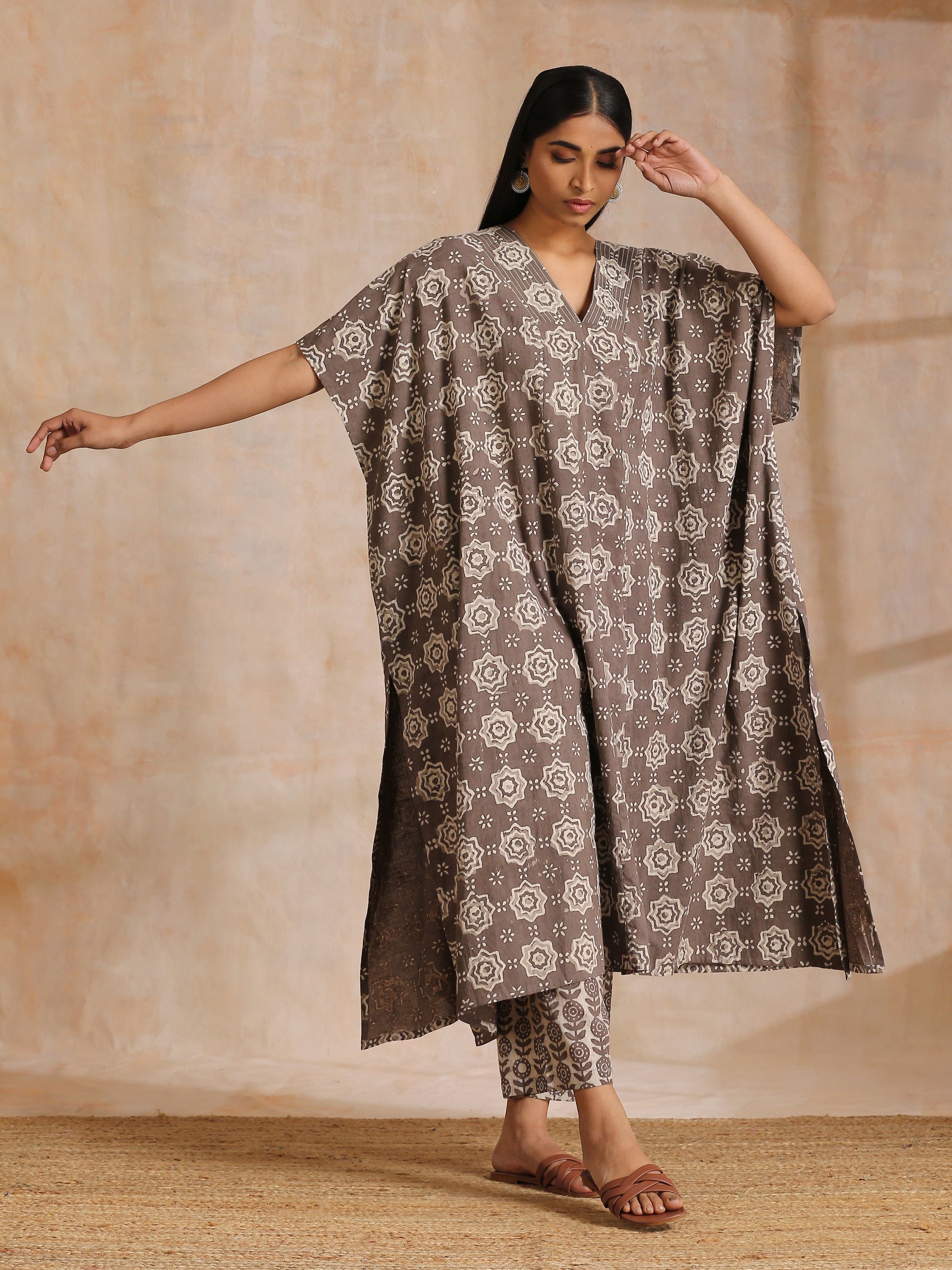 trueBrowns Clay Dabu Overall Print Cotton Panel Kaftan Kurta Pant Set | Swadesiicart