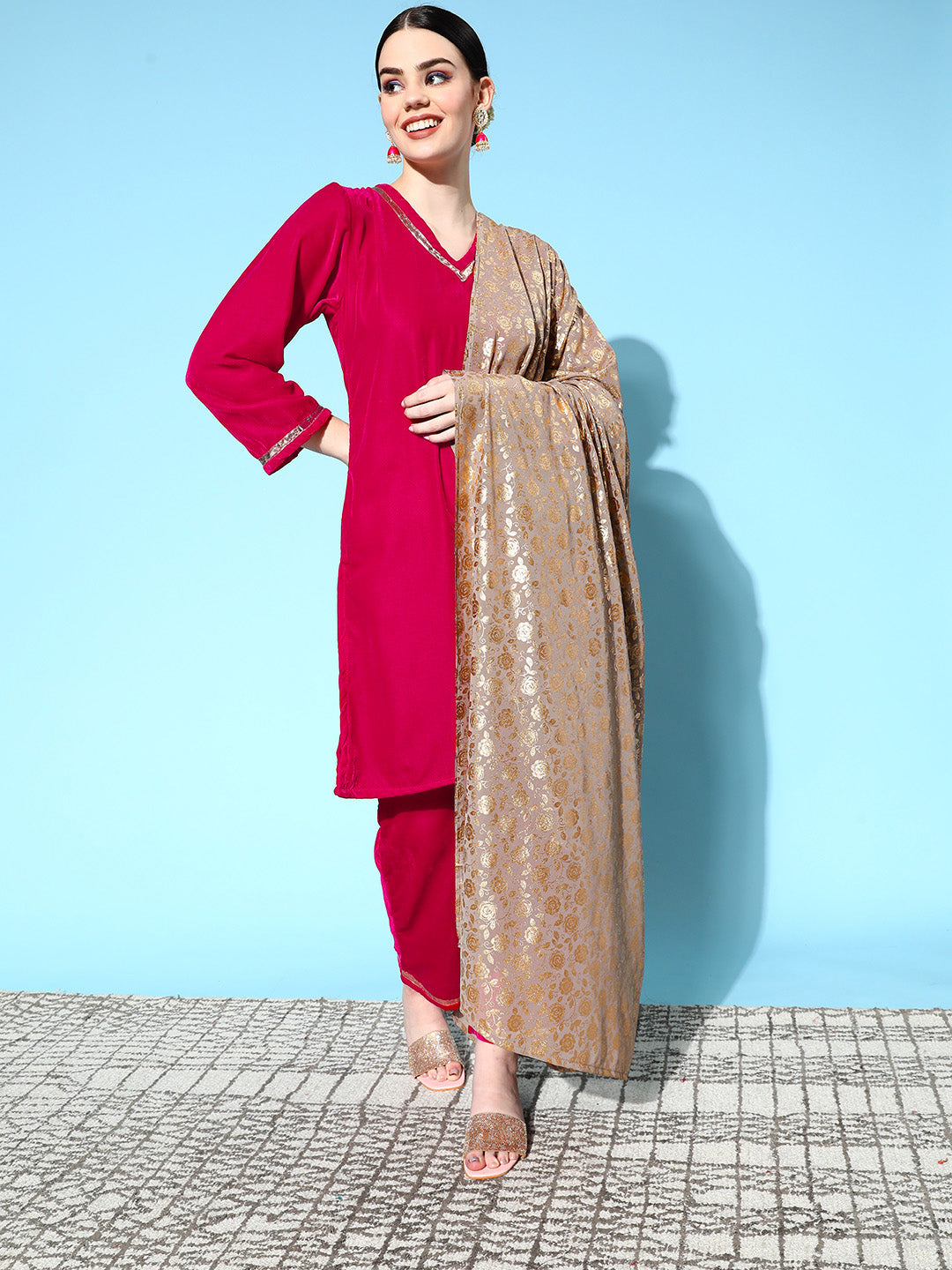 InWeave Women's Fuschia Velvet Kurta Set With Grey Gold Georgette Dupatta - Swadesiicart