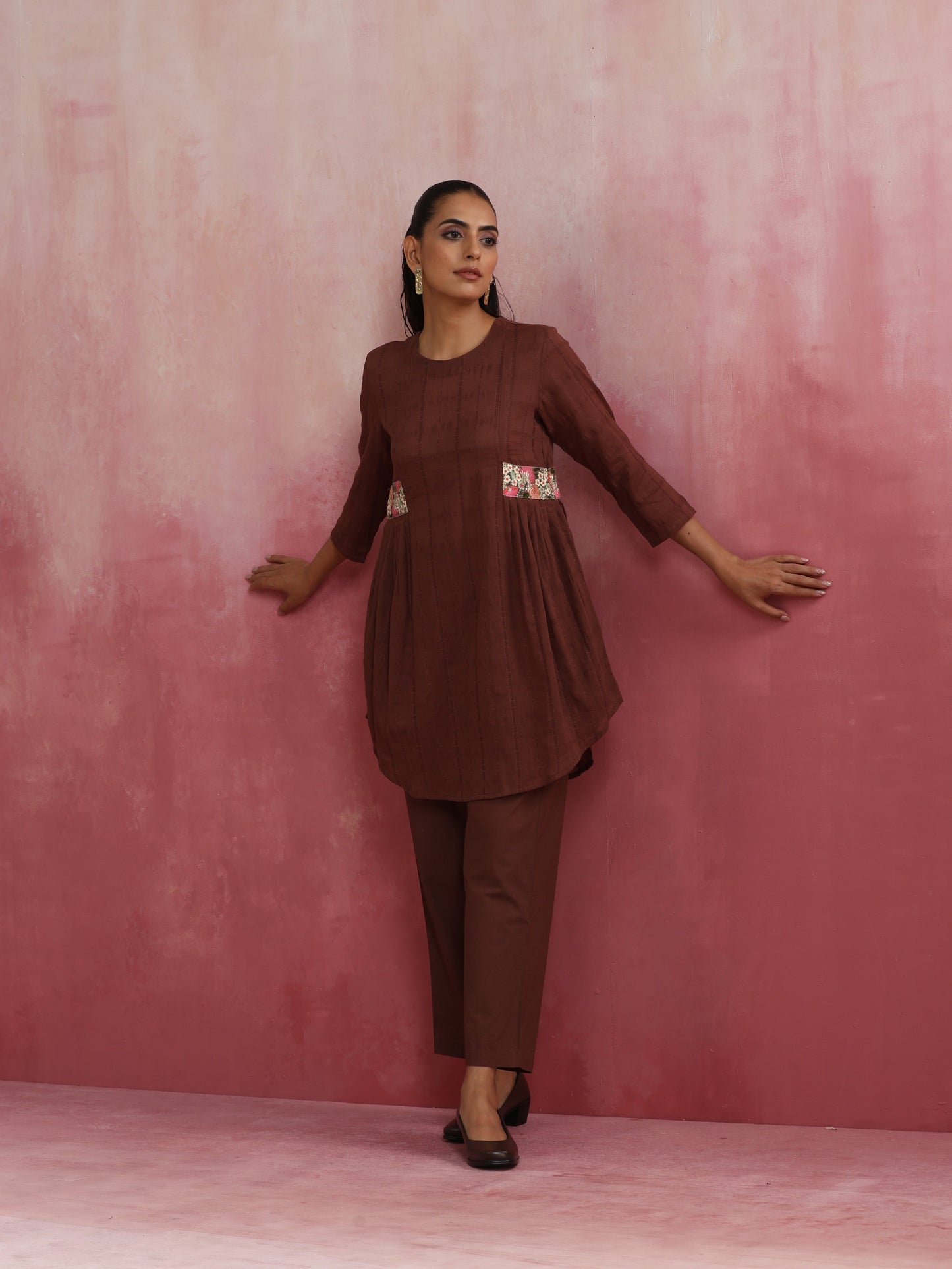 trueBrowns Brown Cotton Dobby Kurta Co-ord set - Swadesiicart