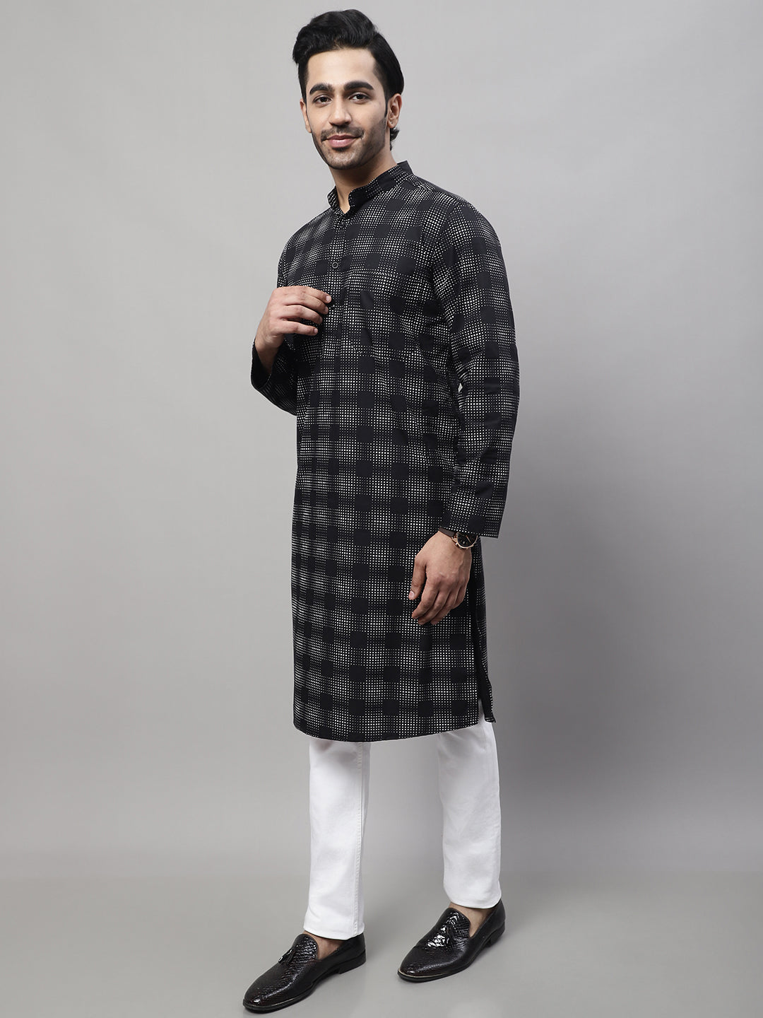 Even Apparels Black Pure Cotton Kurta With Band Collar | Swadesiicart