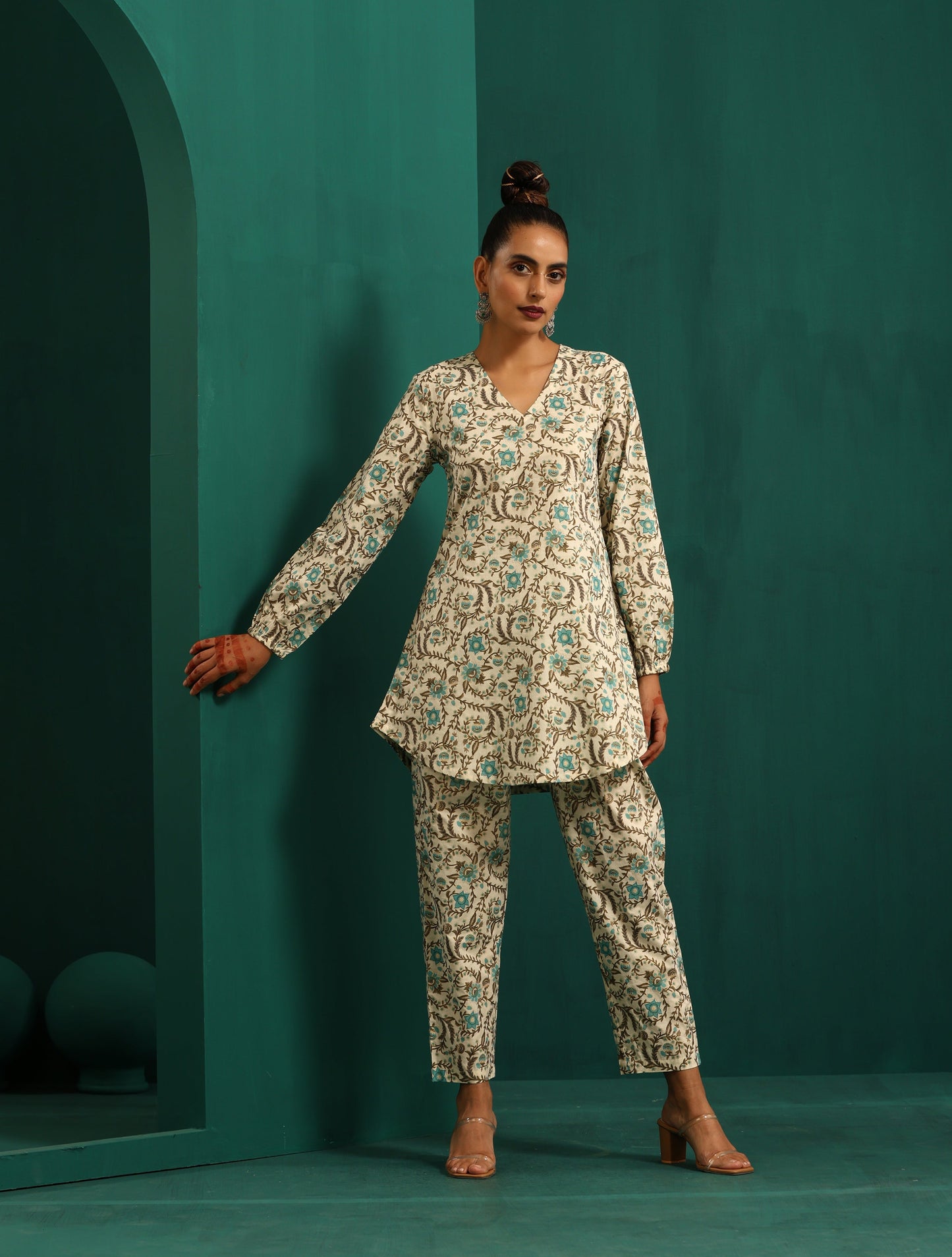 trueBrowns Teal Floral Cotton Printed Short Co-ord Set - Swadesiicart