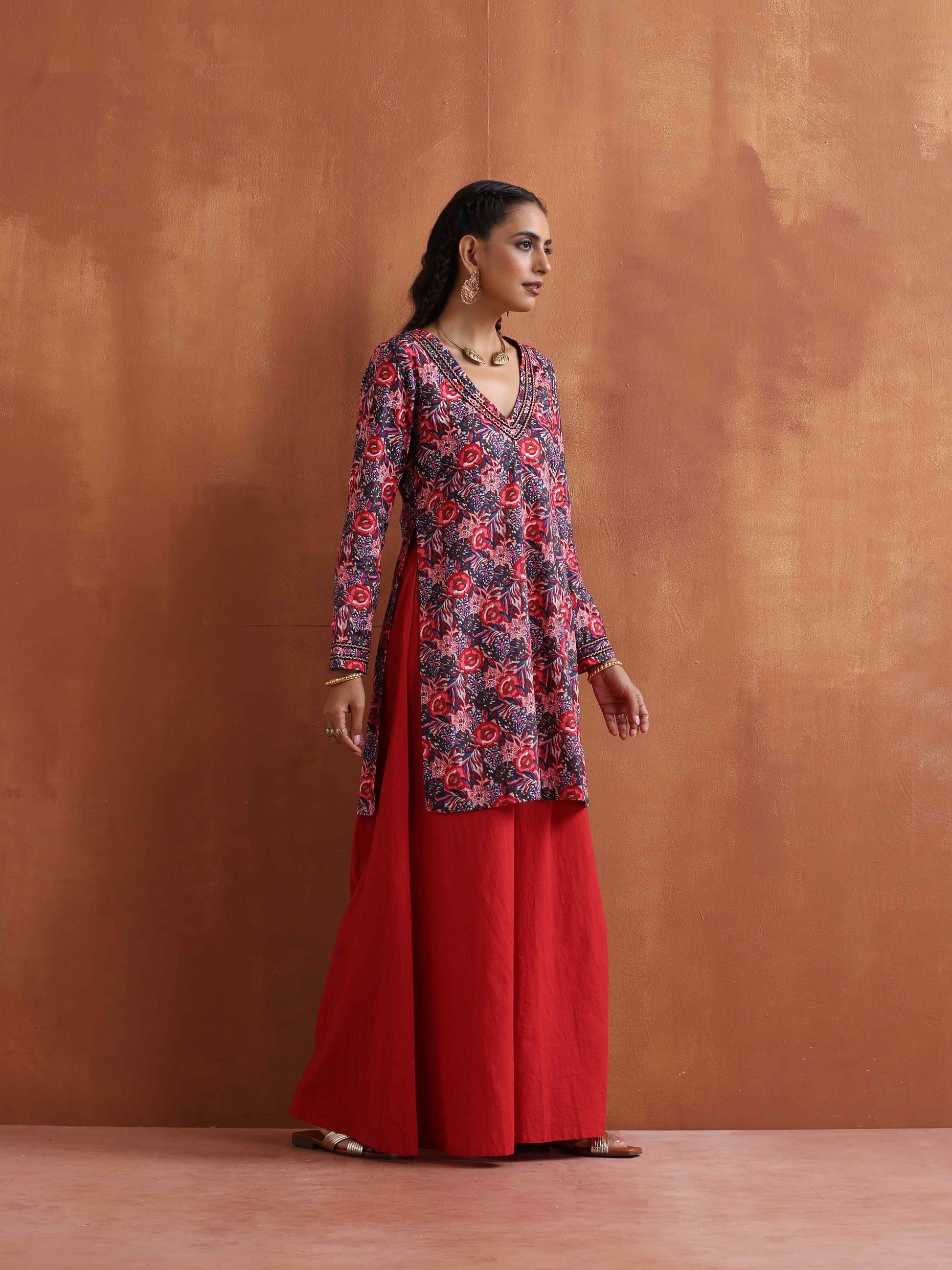 trueBrowns Pink Print Sharara Set | Swadesiicart