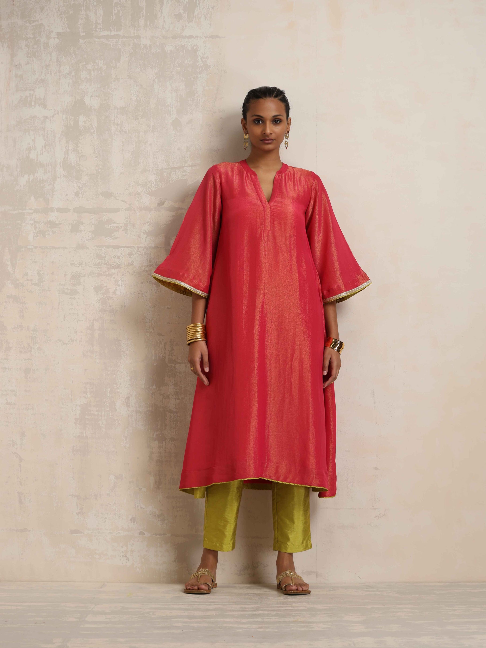 trueBrowns Hot Pink Tissue Flared Kurta Set | Swadesiicart