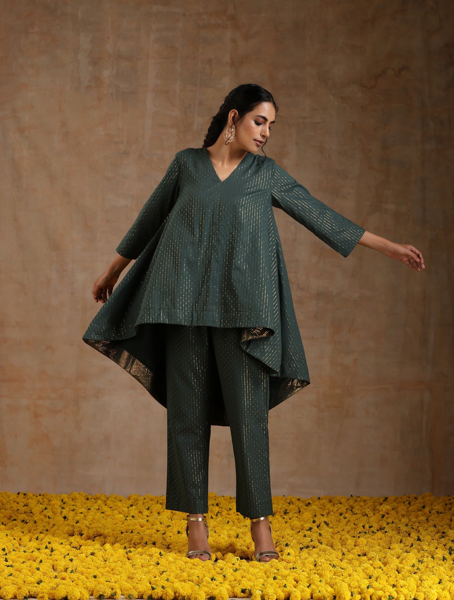 trueBrowns Dark Green Gold Cotton High-Low Co-Ord Set - Swadesiicart