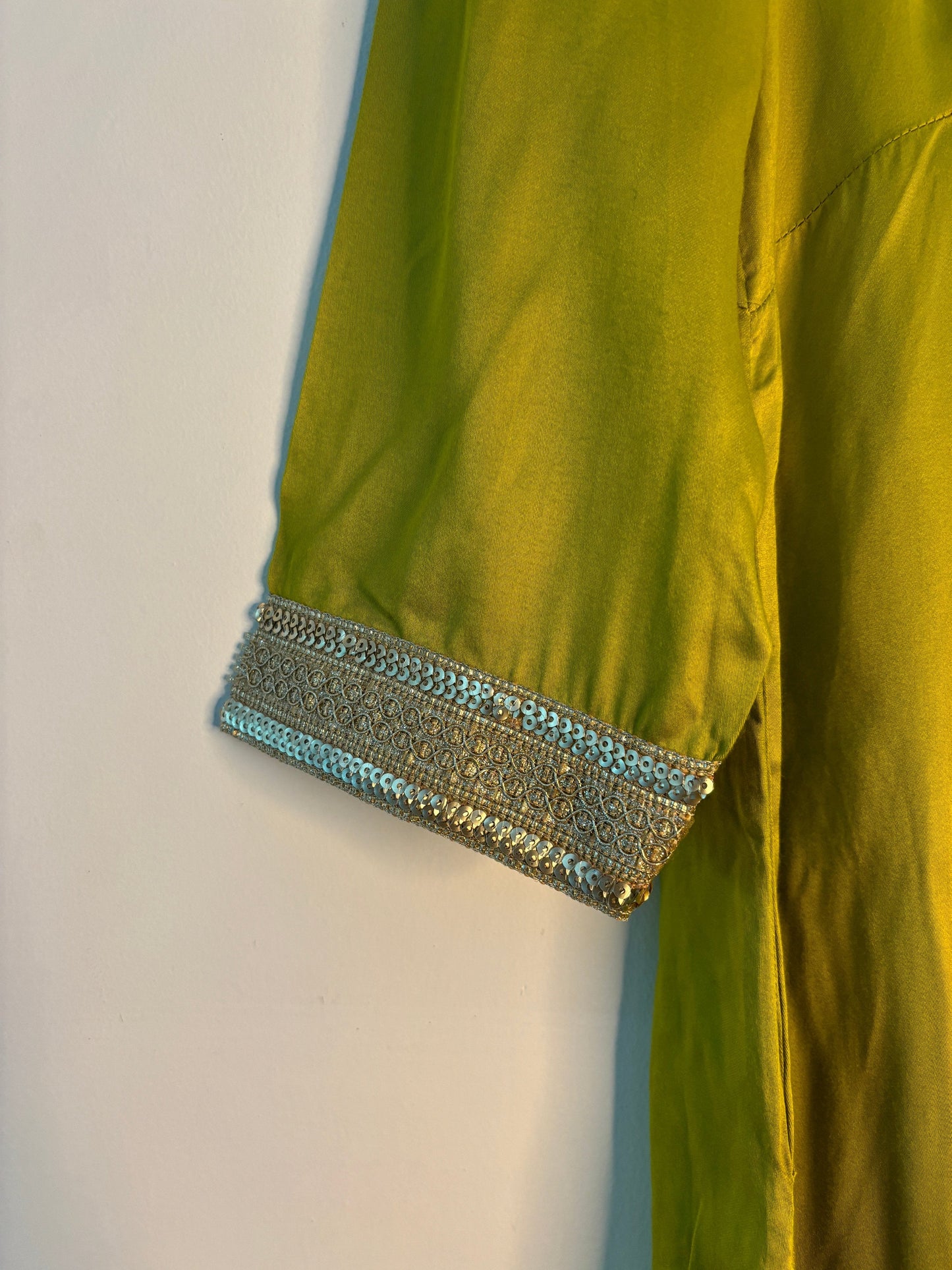 trueBrowns Lime Modal Kurta | Swadesiicart