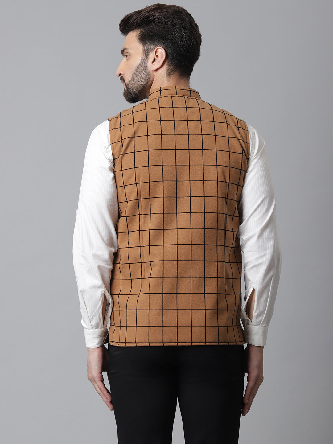Even Apparels Men's Beige Nehru Jacket With Welt Pockets | Swadesiicart