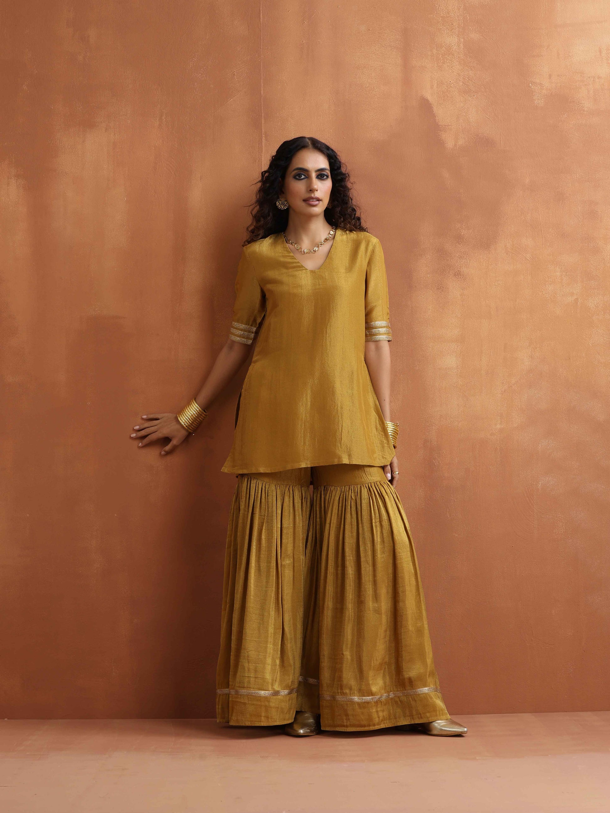 trueBrowns Gold Tissue Sharara Dupatta Set | Swadesiicart