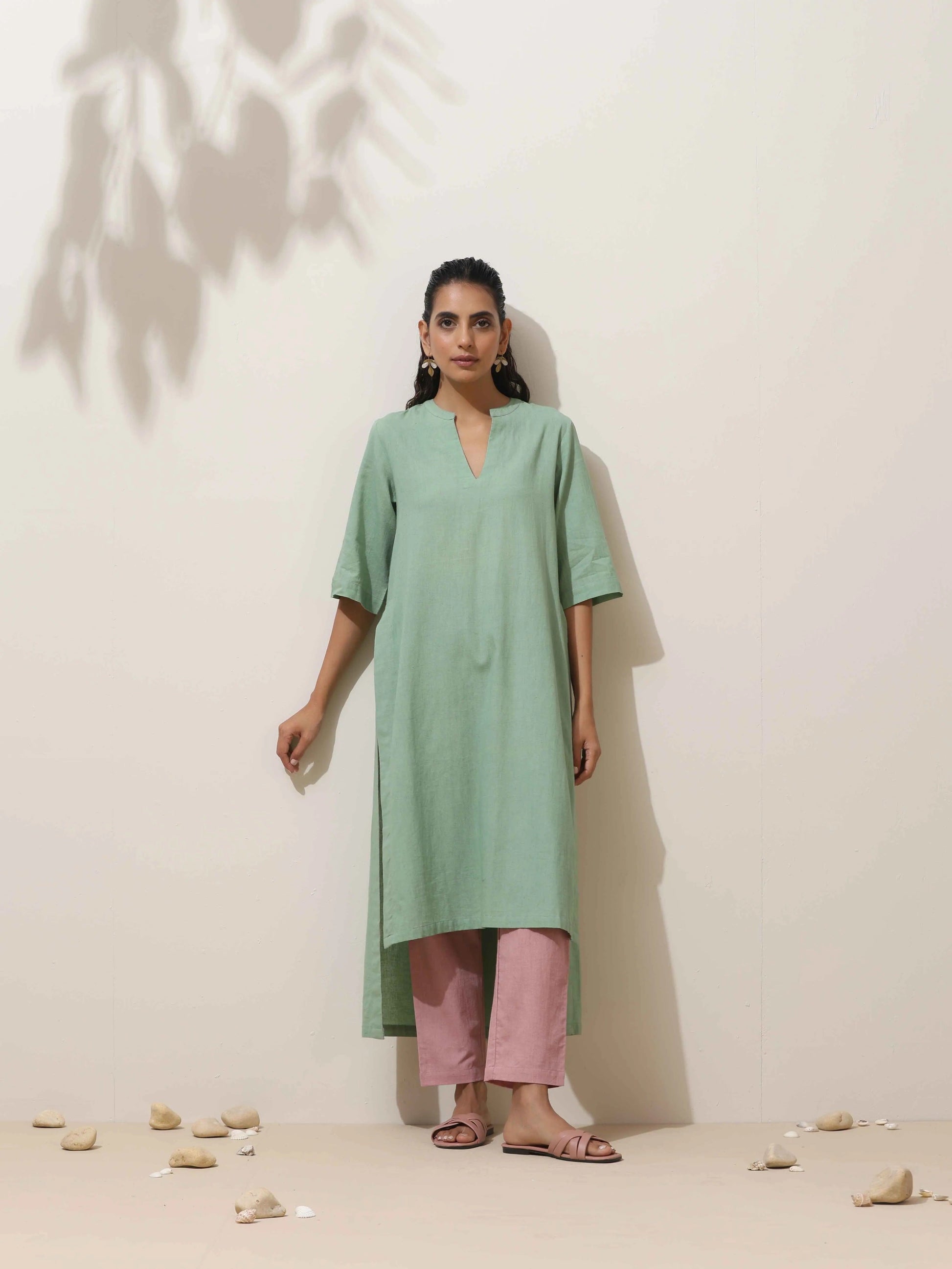 trueBrowns Mint Green Cotton Linen Kurta Pant Set | Swadesiicart