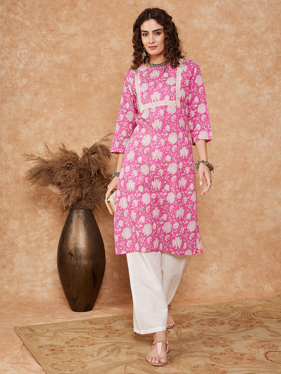 InWeave Women's Pink White Floral Square Lace Work Straight Kurta - Swadesiicart