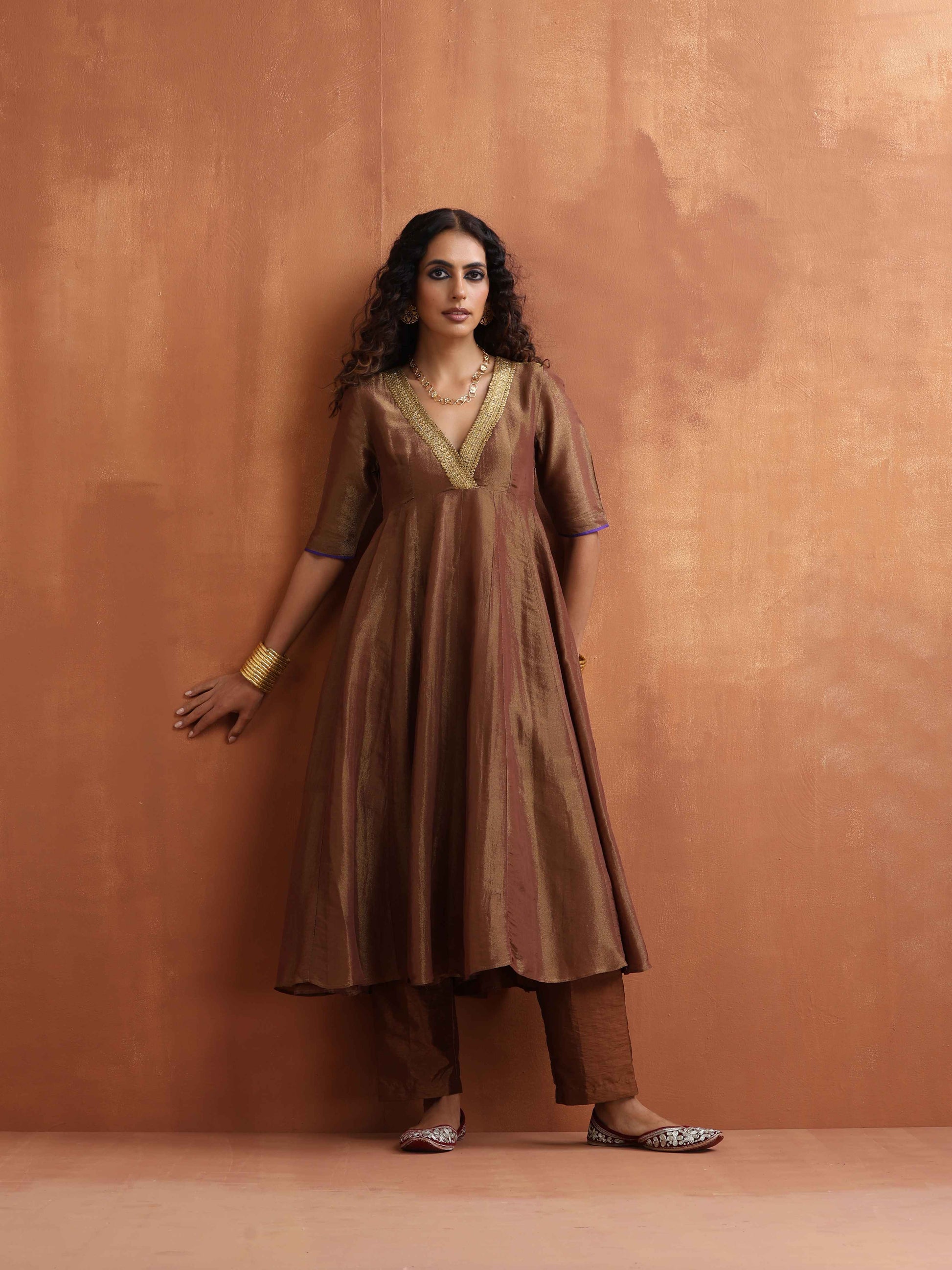 trueBrowns Bronze Tissue Flared Anarkali Kurta Set | Swadesiicart