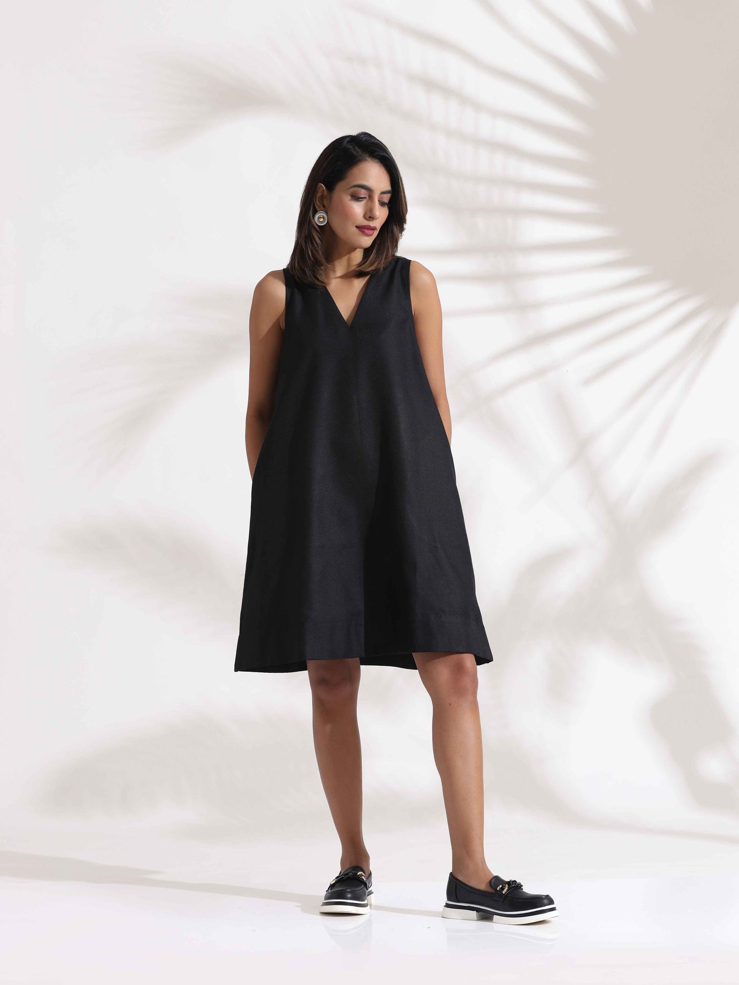 trueBrowns Black Slub Dress | Swadesiicart
