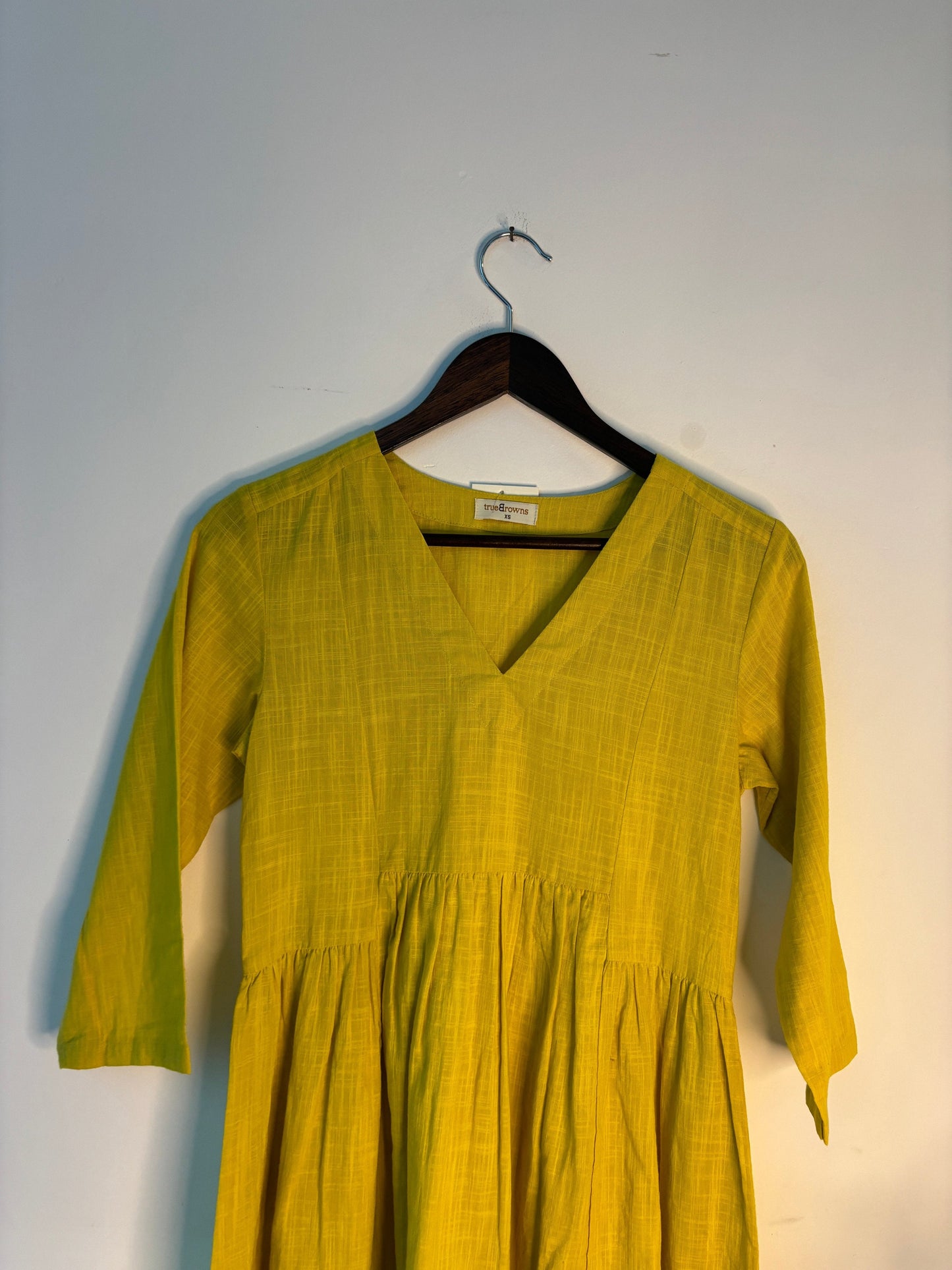 trueBrowns Lime Slub Dress | Swadesiicart