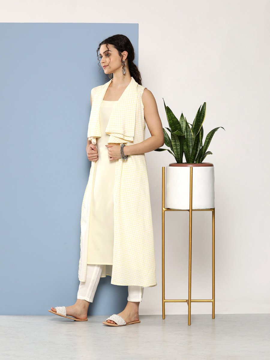 Ahalyaa Women White & Yellow Checked Crepe Kurta | Swadesiicart