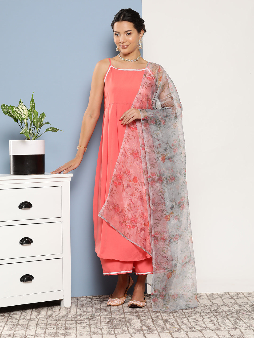 InWeave Women's Peach Cr Strappy Set With White Organza Dupatta - Swadesiicart